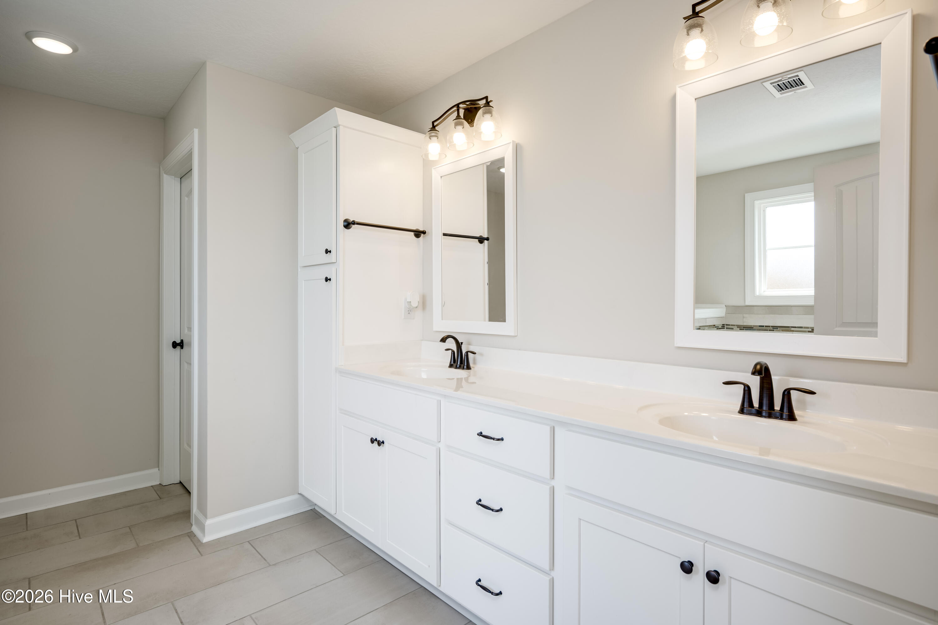 1089 Archard Street Property Photo 21