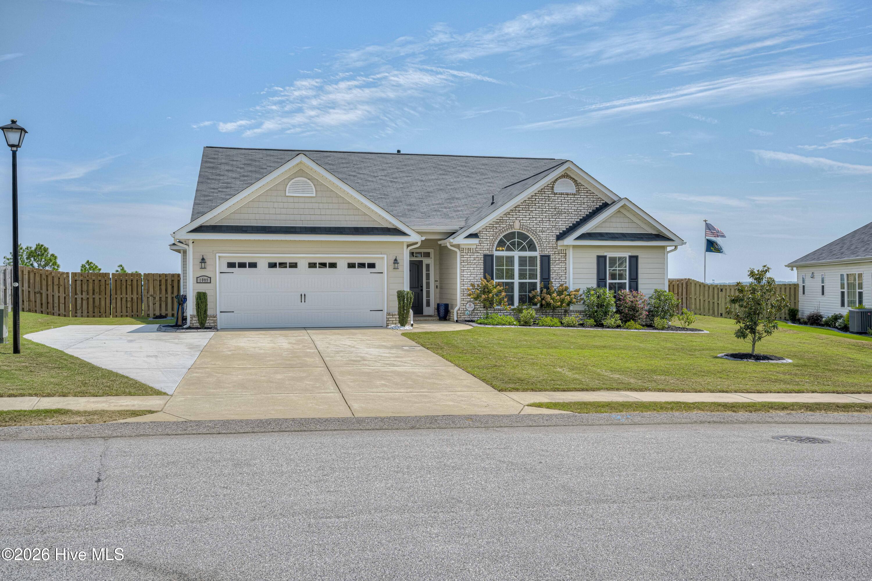 1089 Archard Street Property Photo 45