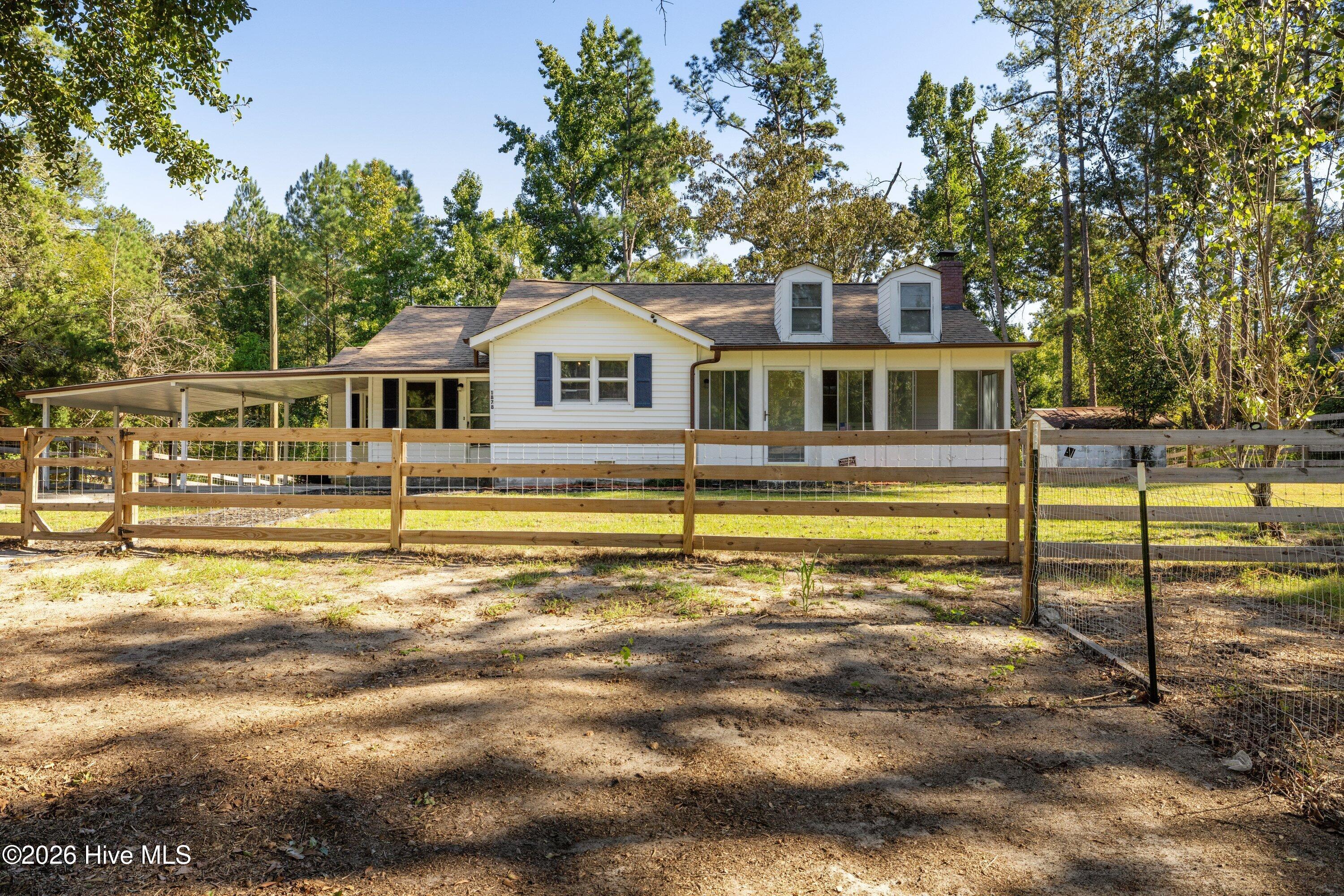 1878 Mcdade Farm Road Property Photo 1