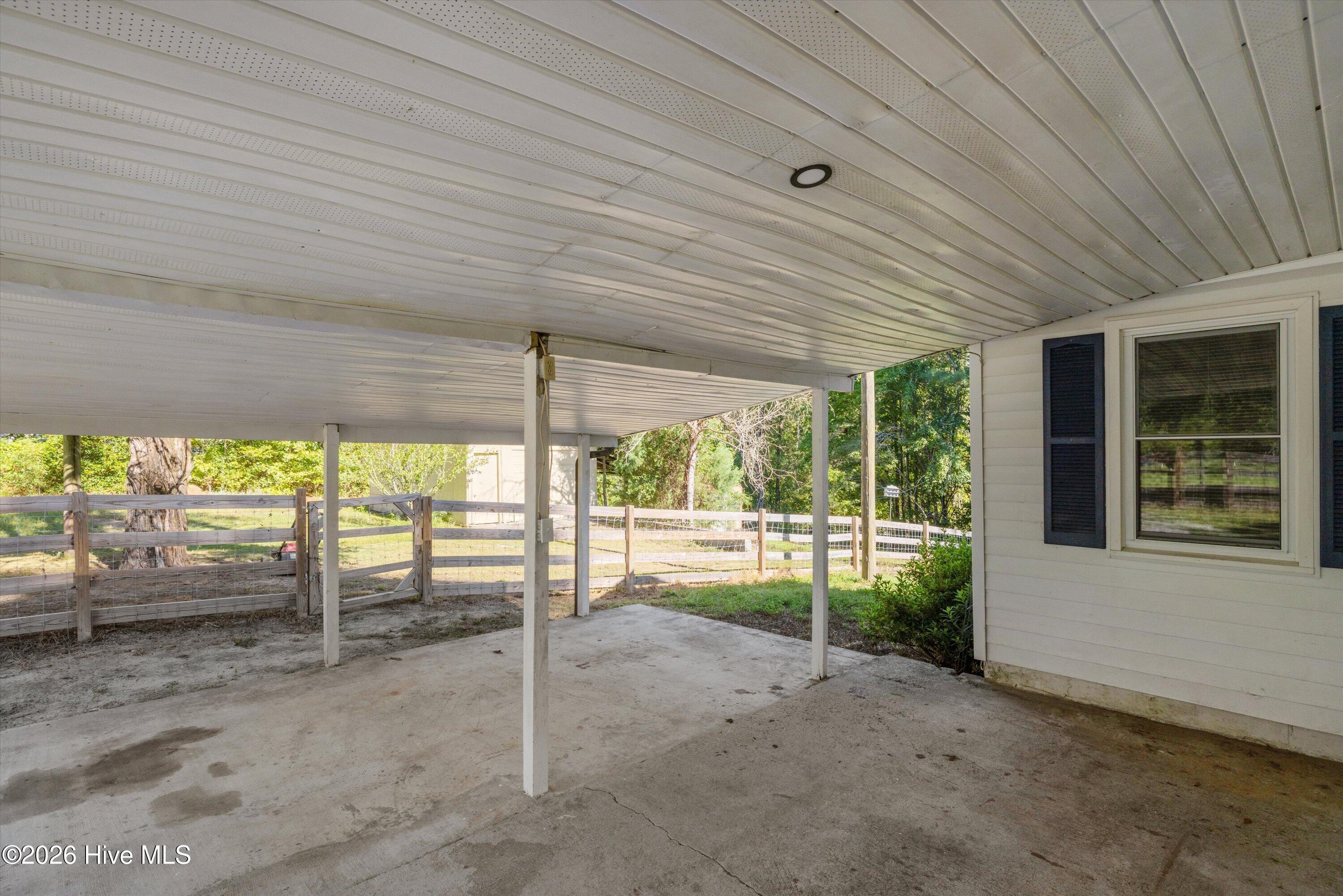 1878 Mcdade Farm Road Property Photo 9