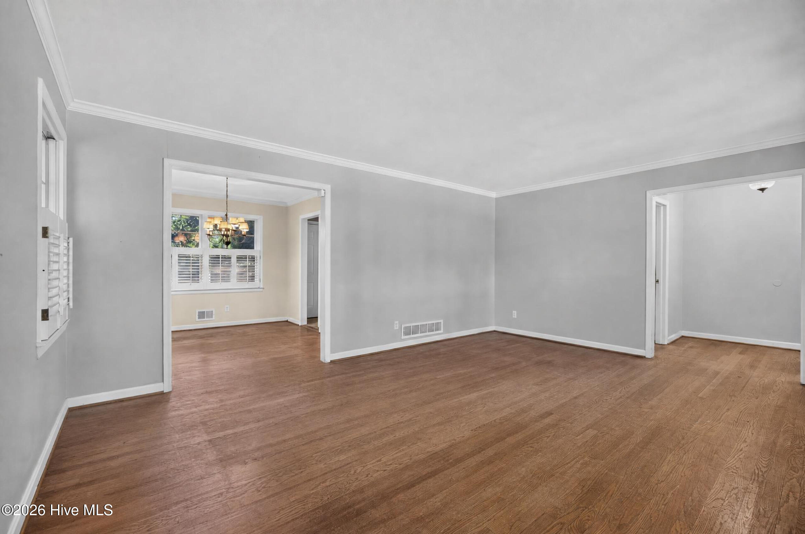 2920 Hampshire Drive Property Photo 7