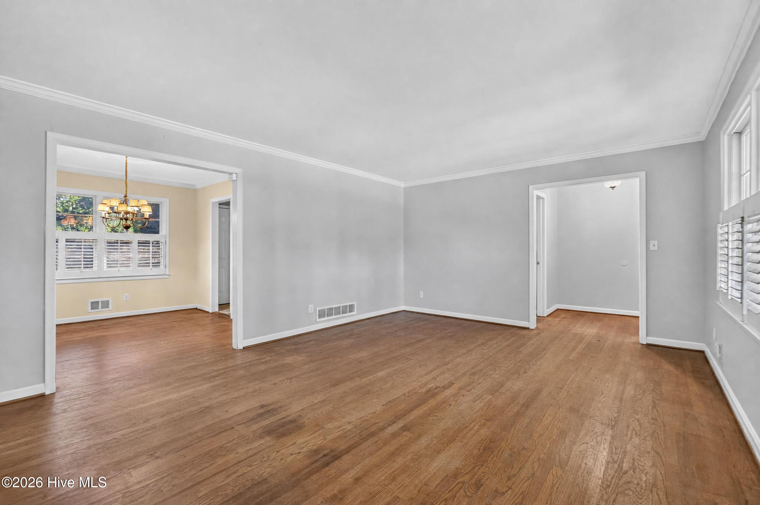 2920 Hampshire Drive Property Photo 9