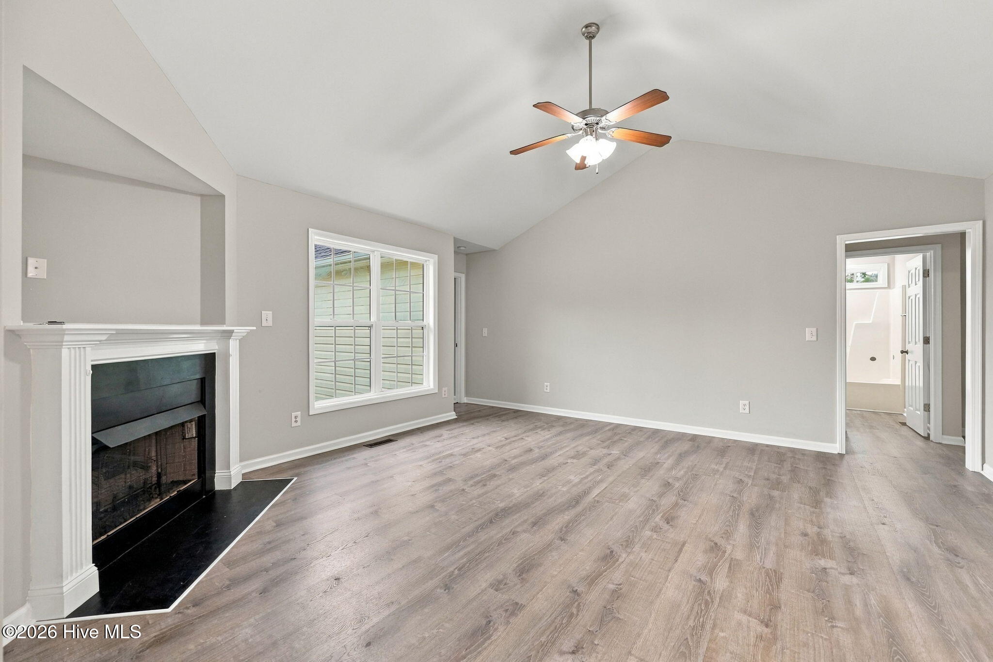 2626 Pauline Oaks Drive Property Photo 6