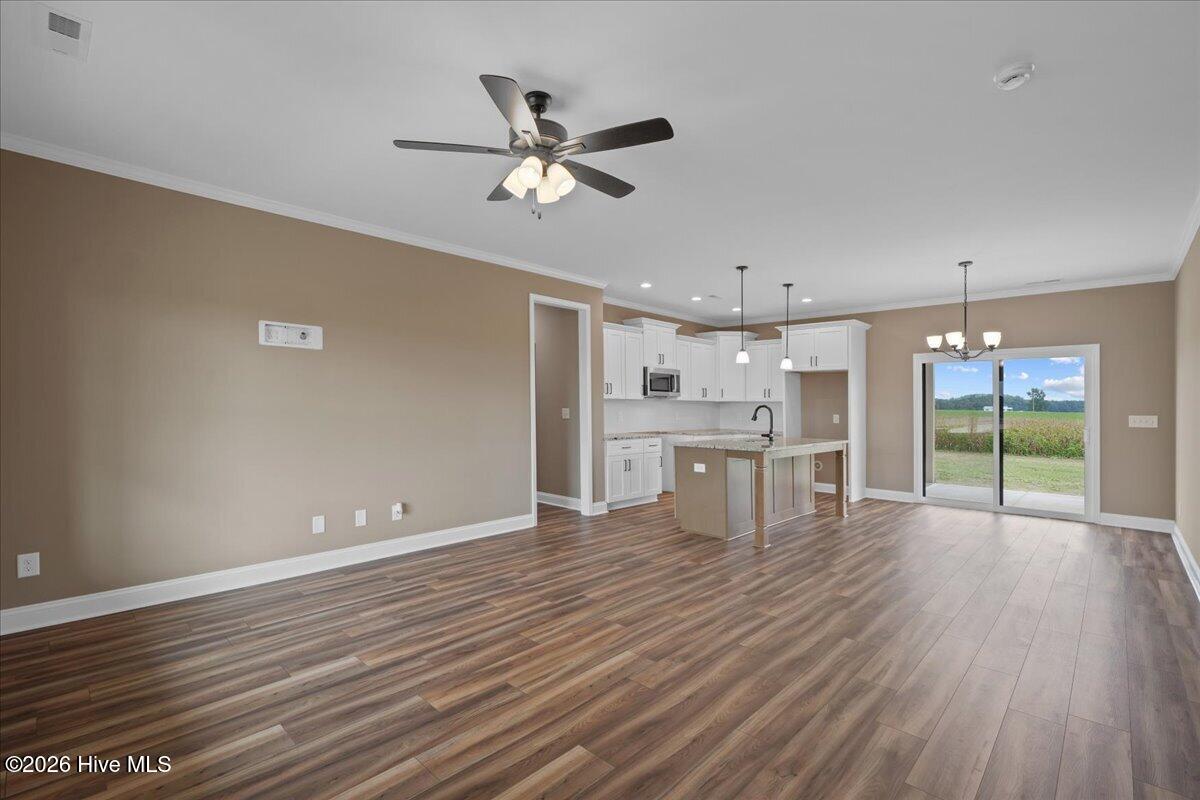 100 James Price Road Property Photo 4