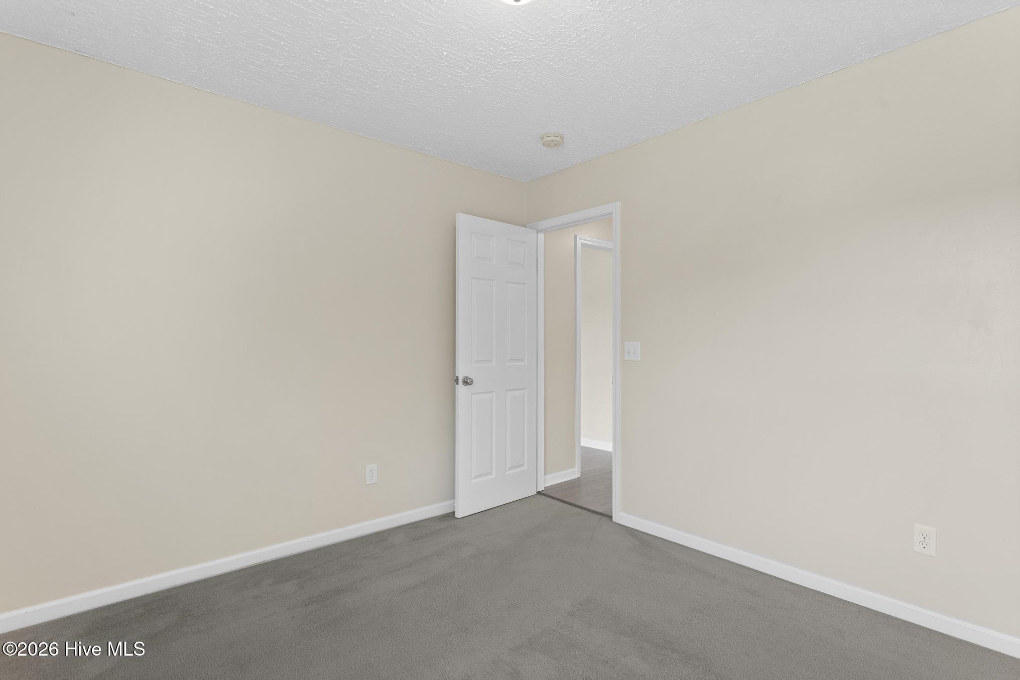 401 Tree Court Property Photo 12