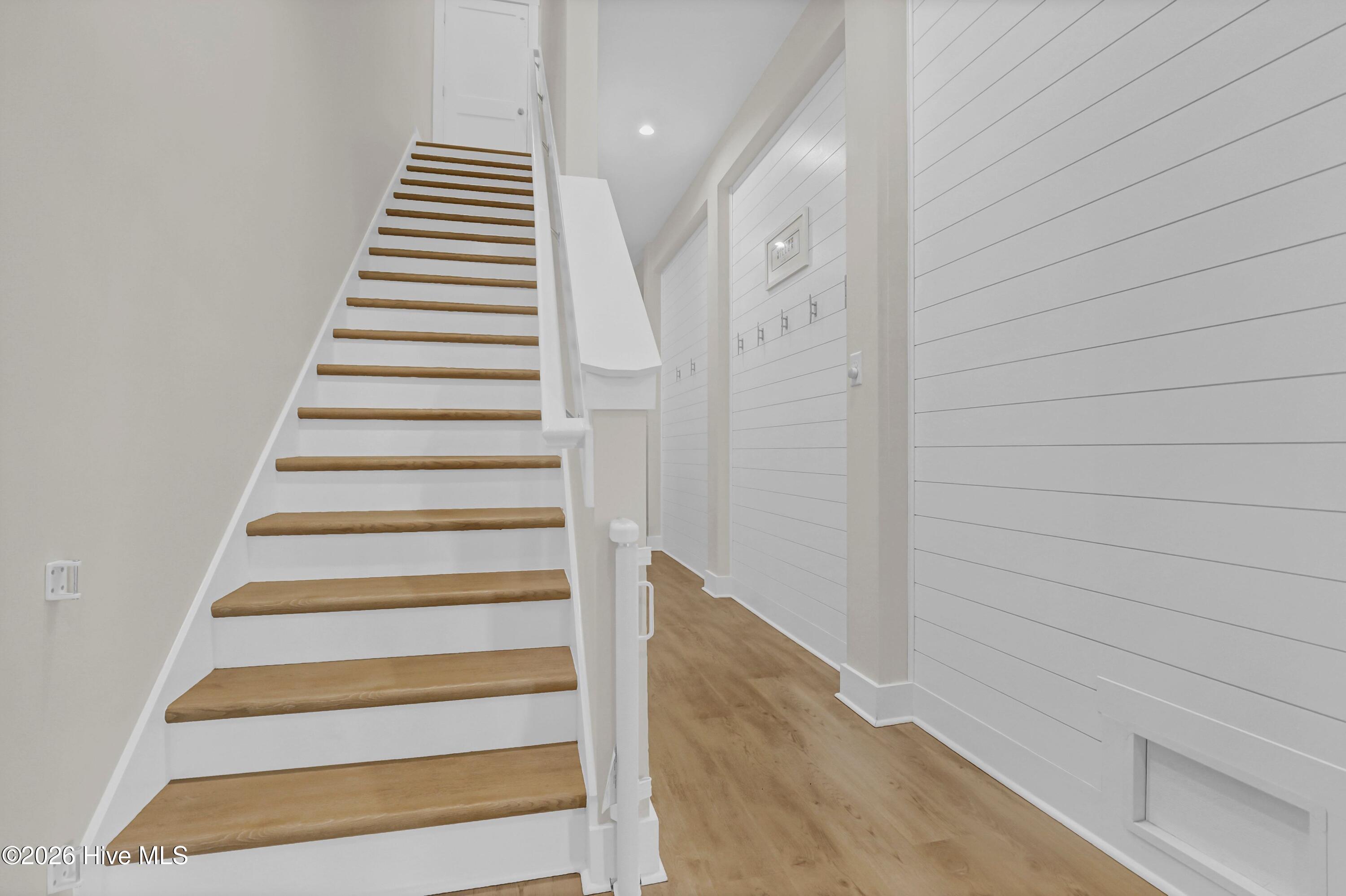 711 N Topsail Drive Property Photo 6