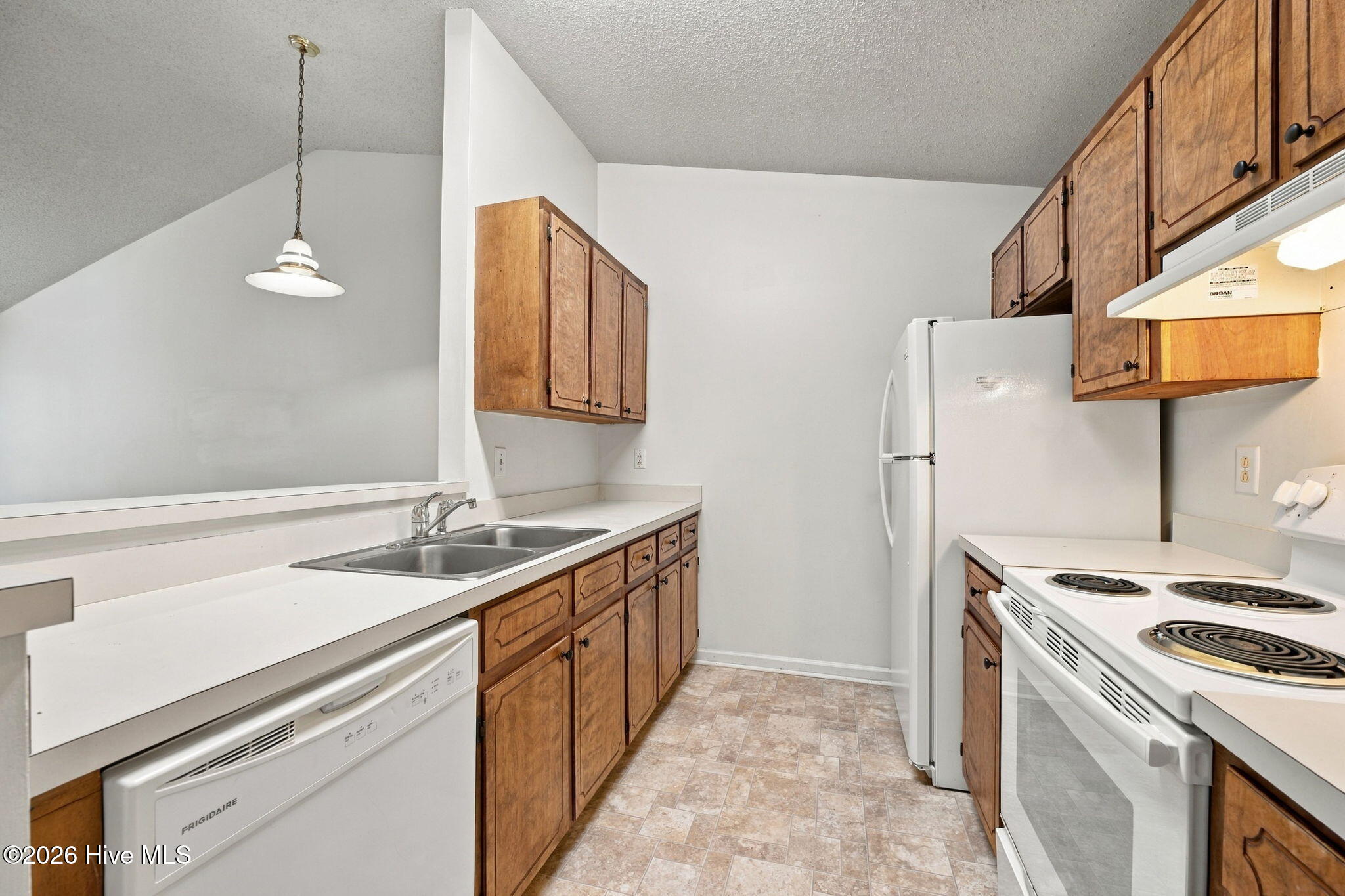 109 Jenny Lane Property Photo 4