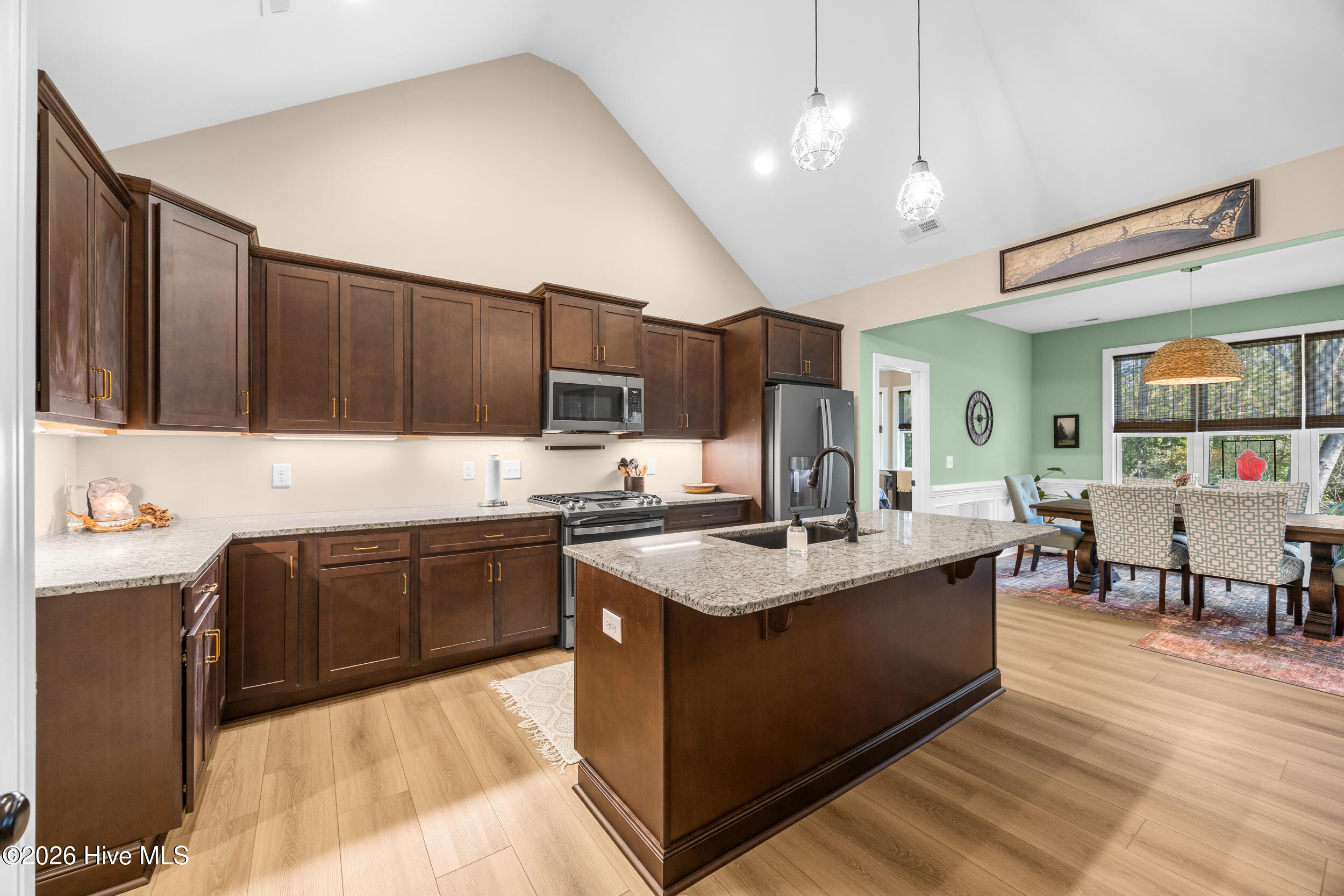 508 Crystal Road Property Photo 2
