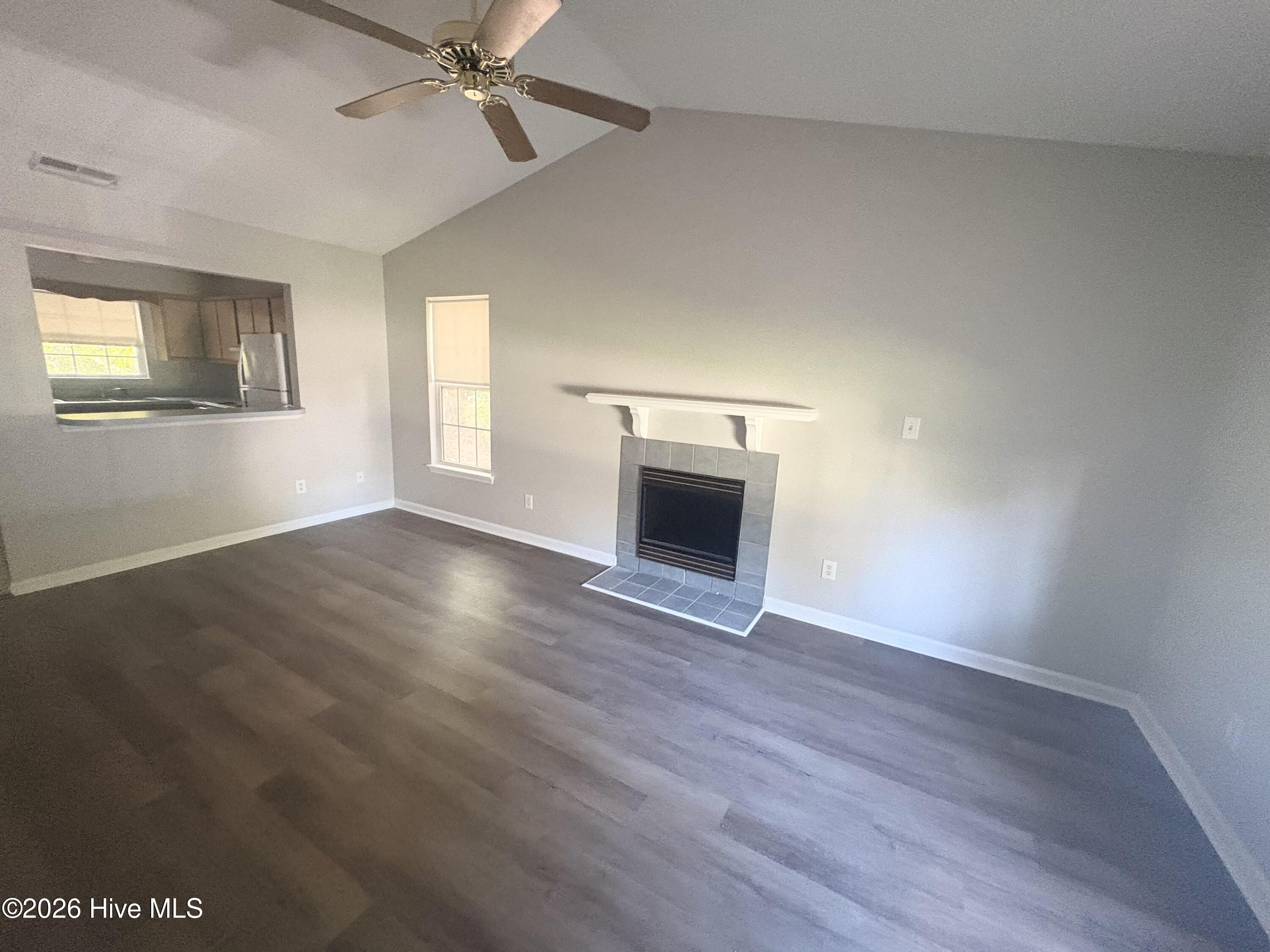 1100 Pueblo Drive Property Photo 2
