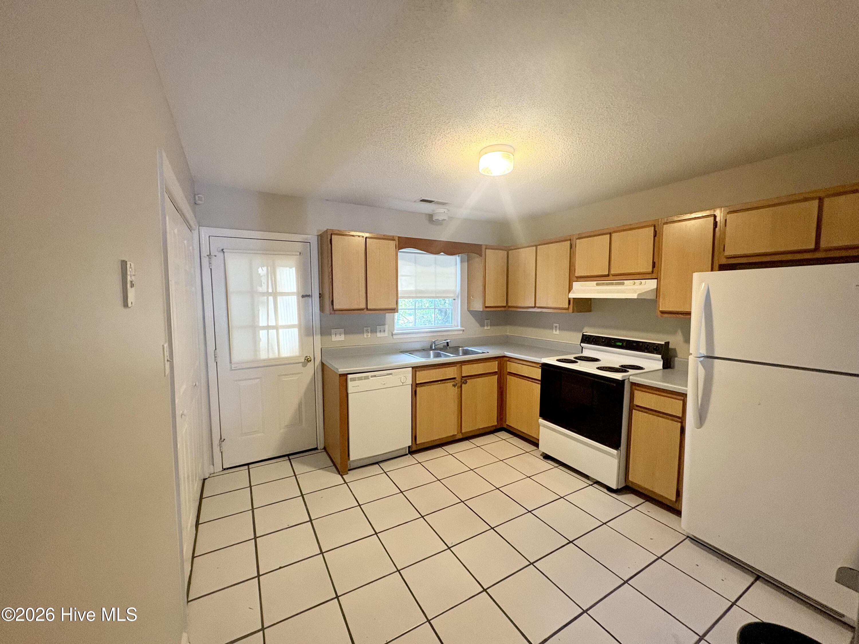 1100 Pueblo Drive Property Photo 6