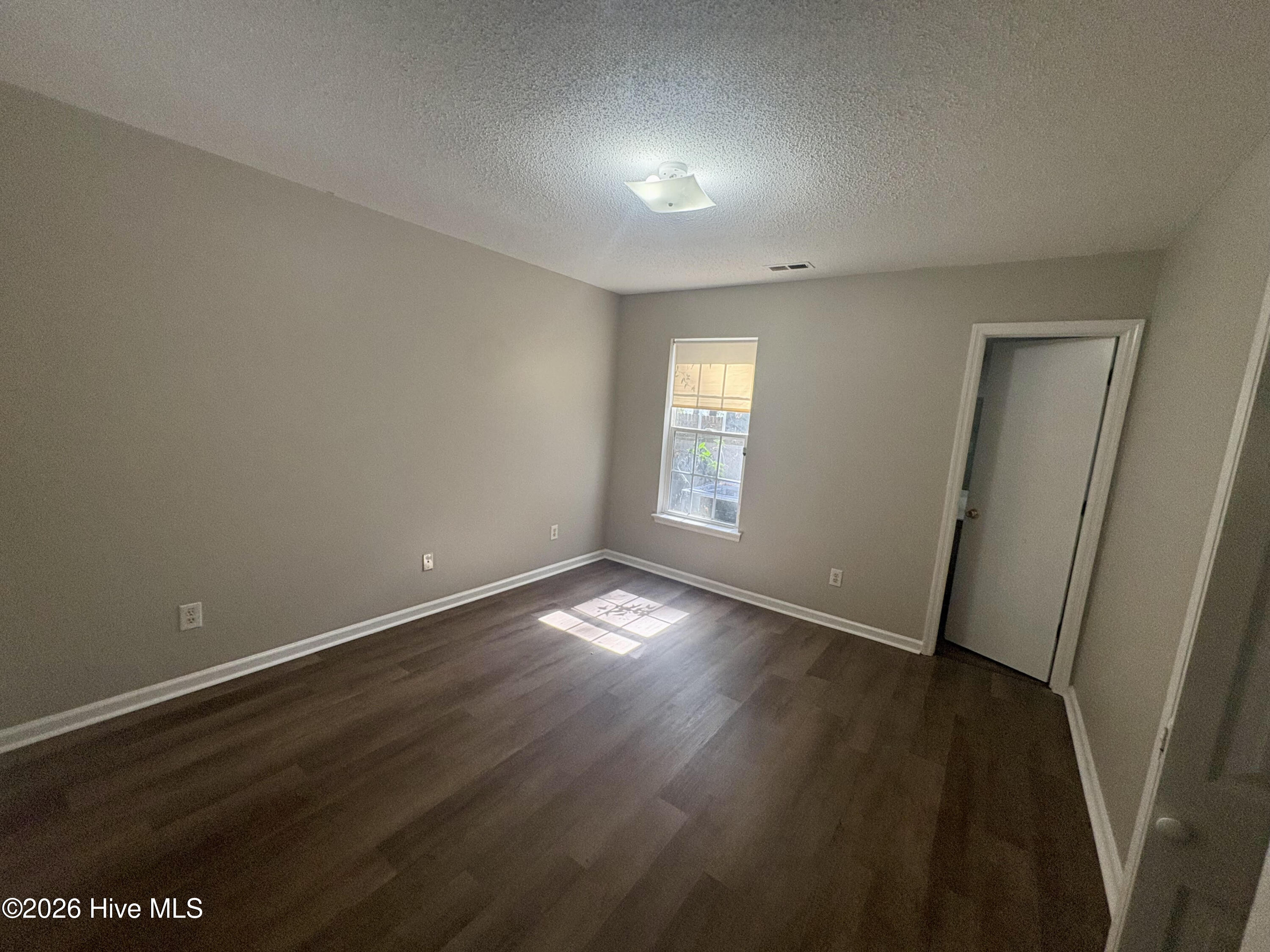 1100 Pueblo Drive Property Photo 8