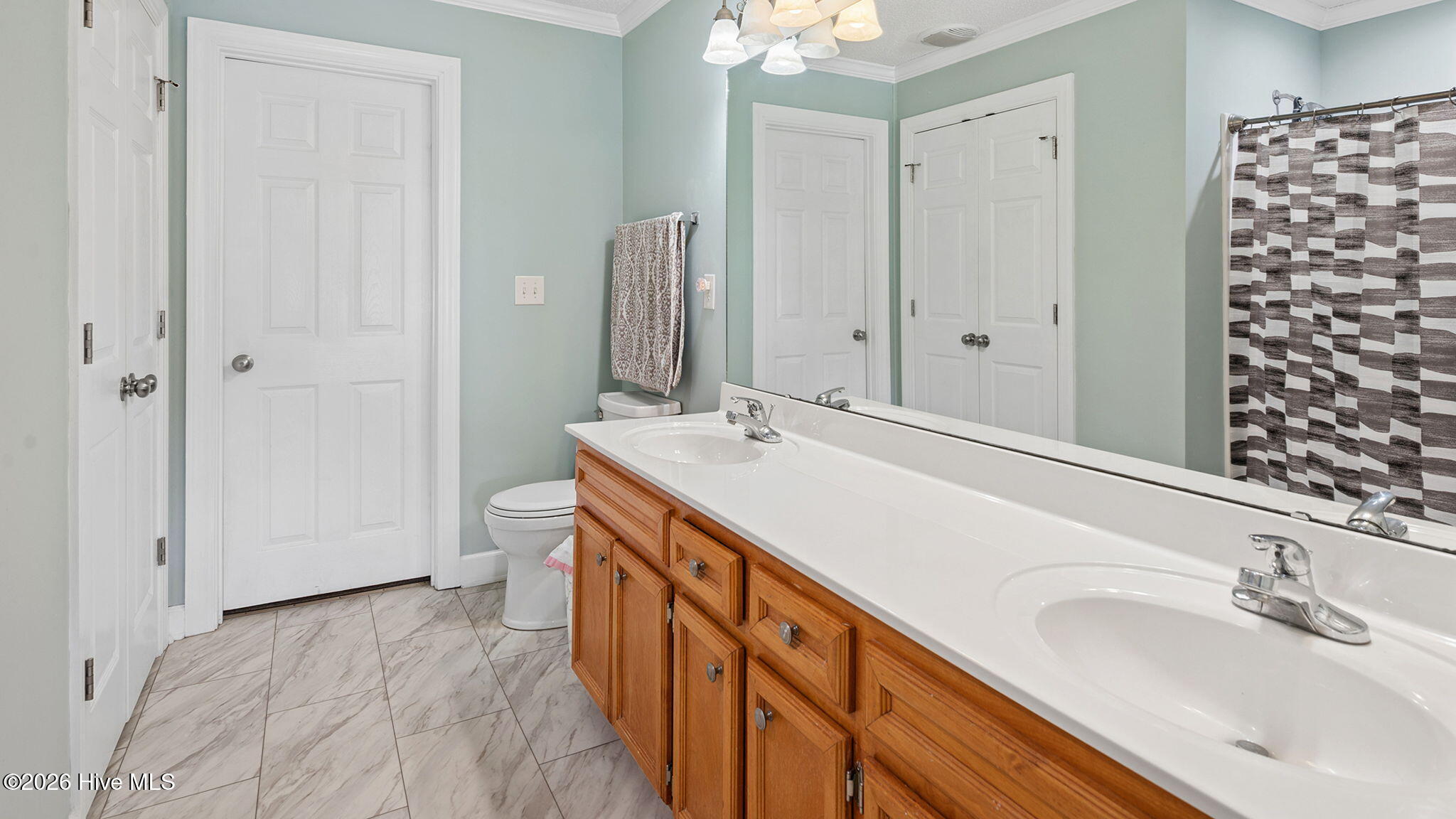 3916 Edgestone Court Property Photo 15