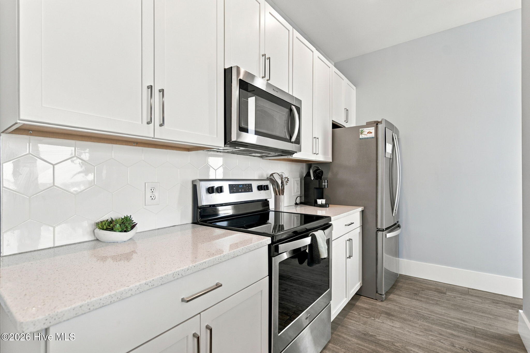102 Cape Fear Boulevard Unit 301 Property Photo 8