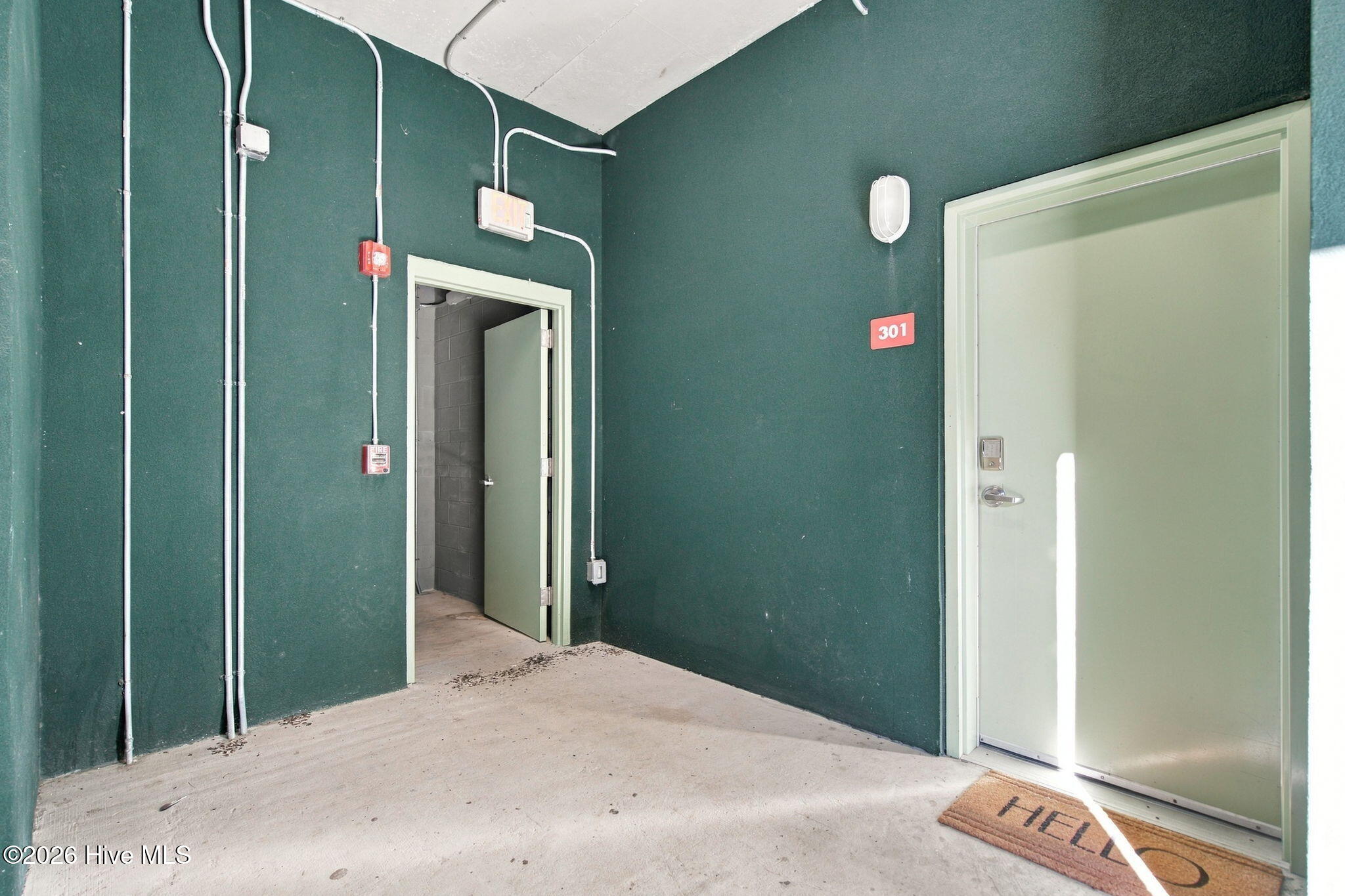 102 Cape Fear Boulevard Unit 301 Property Photo 27