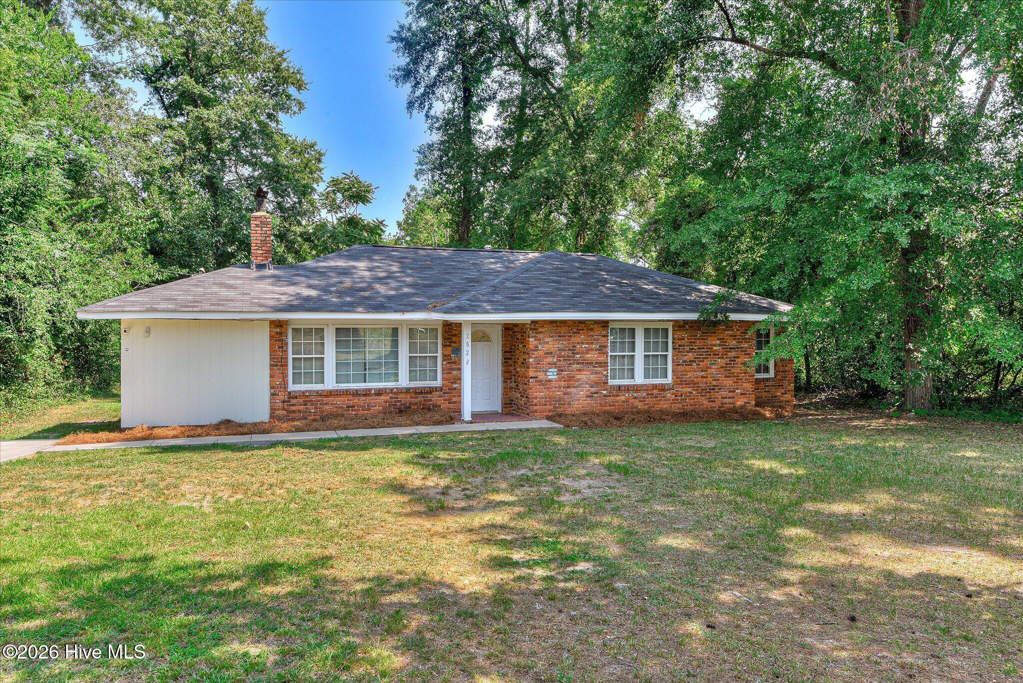 2823 Oakland Avenue Property Photo 2