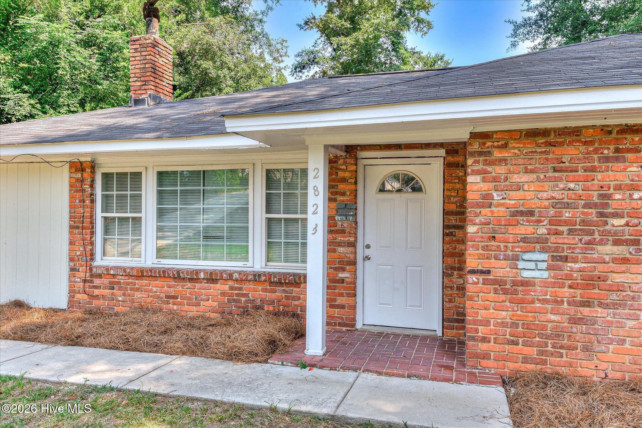 2823 Oakland Avenue Property Photo 4