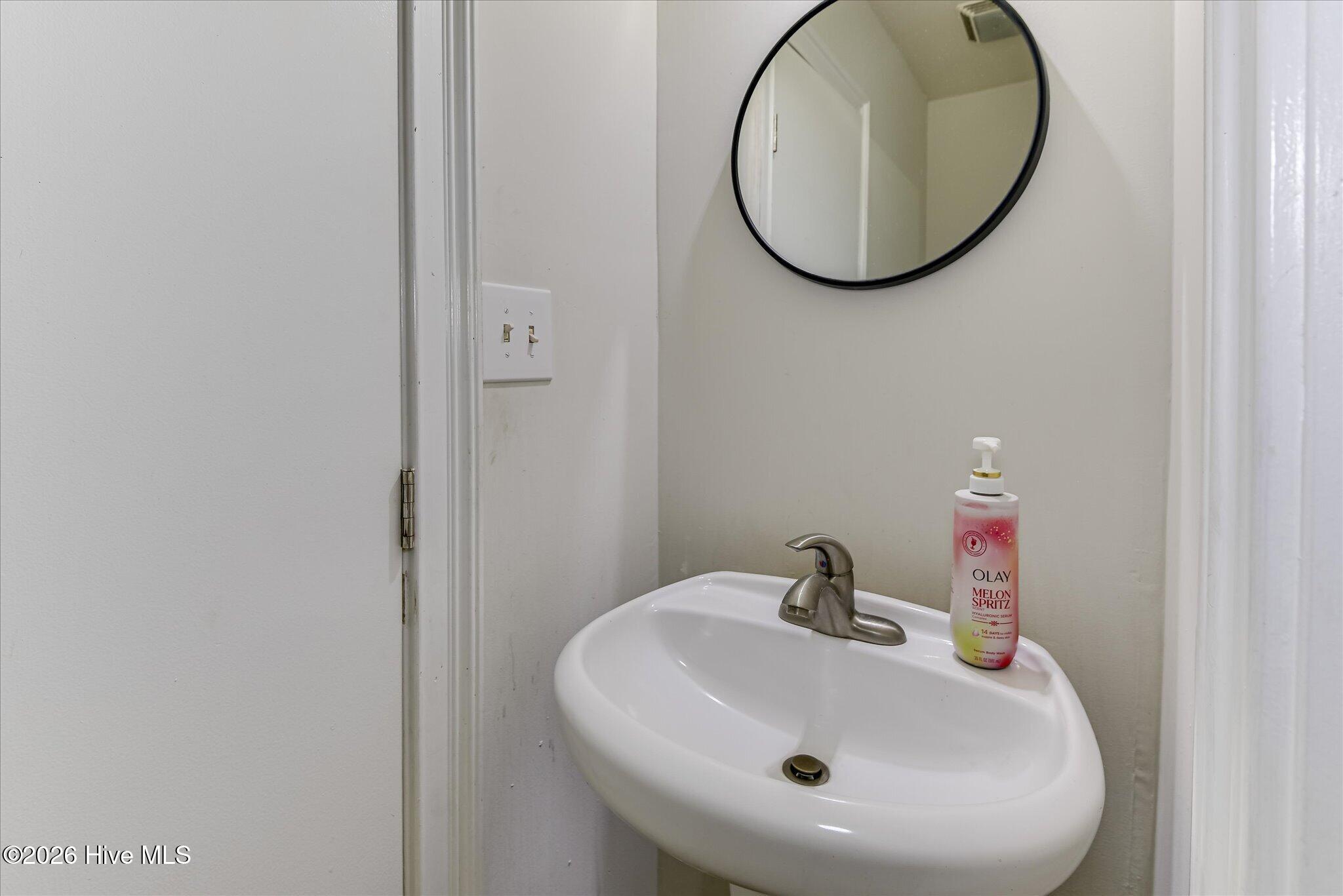2823 Oakland Avenue Property Photo 18