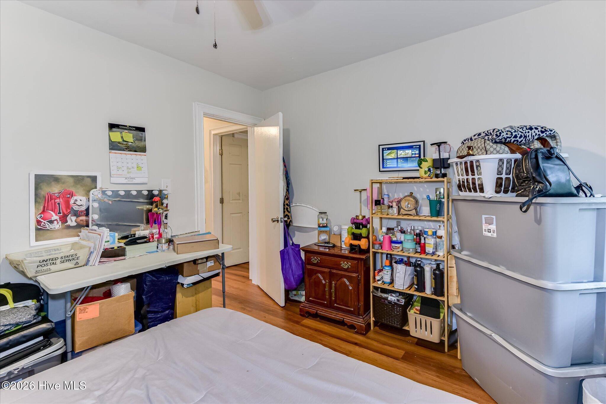 2823 Oakland Avenue Property Photo 27