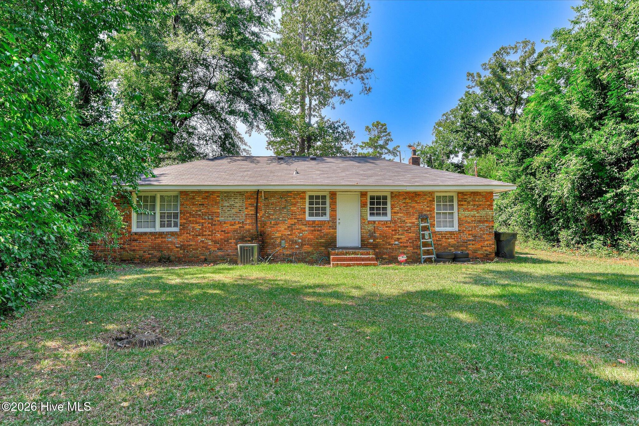 2823 Oakland Avenue Property Photo 30