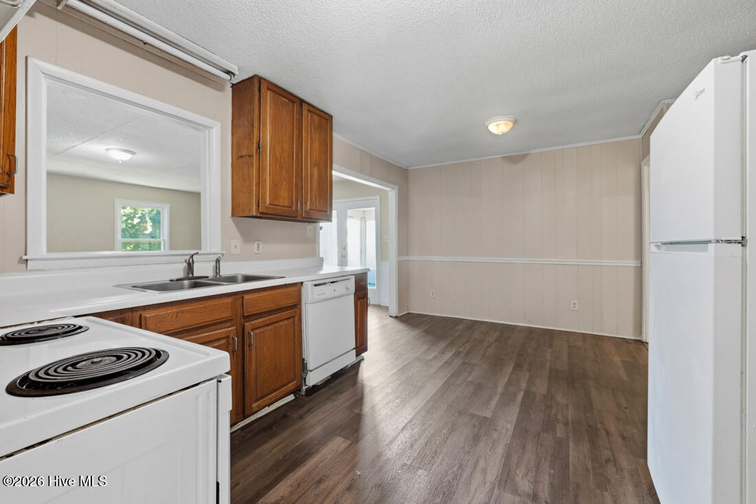 5503 Dodge Drive Property Photo 11