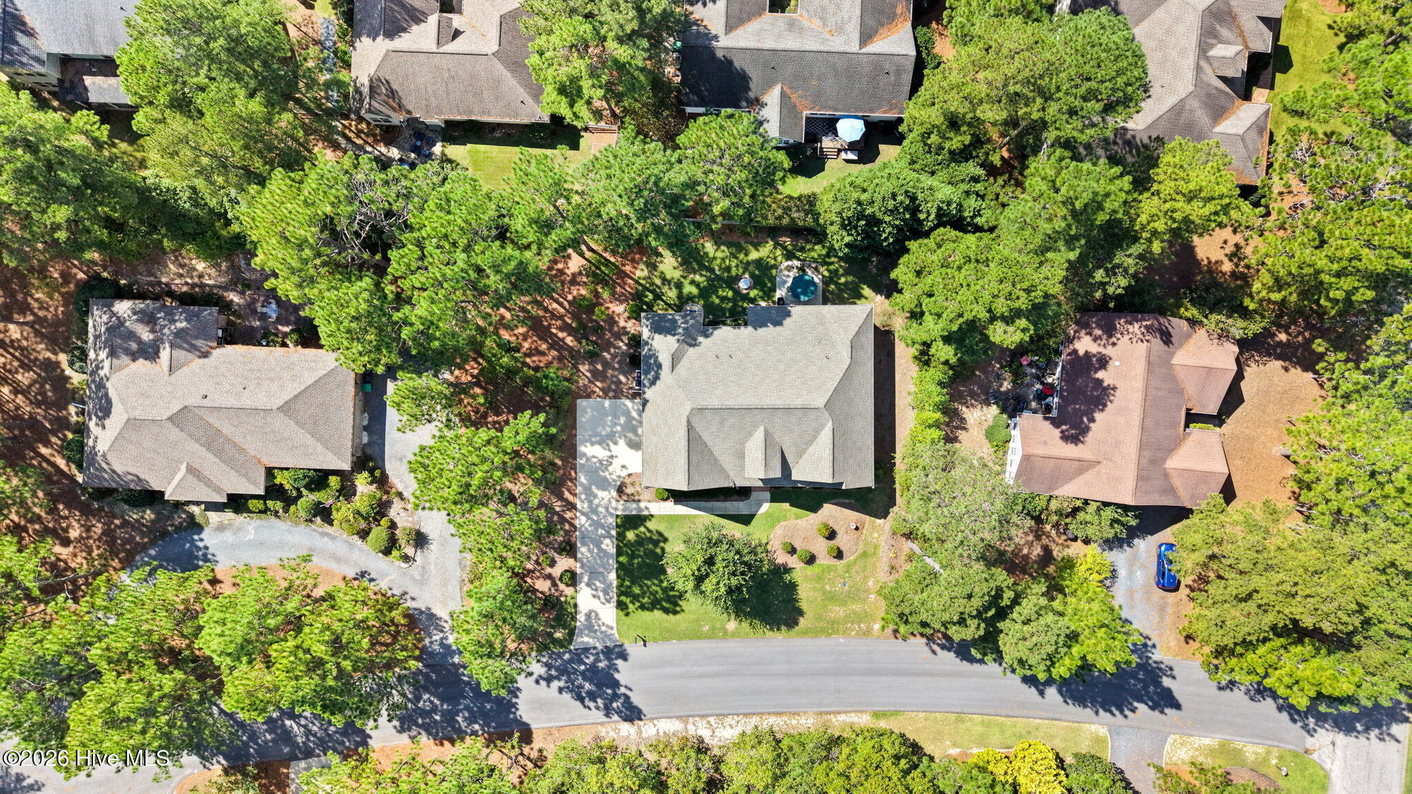 2 Macon Lane Property Photo 6