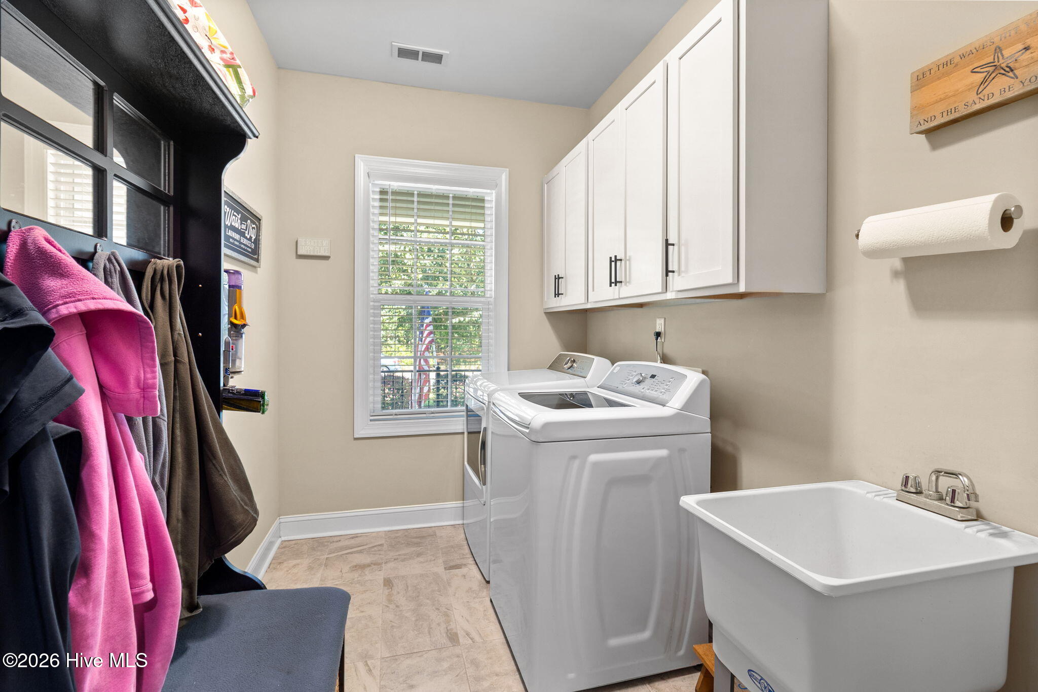 2 Macon Lane Property Photo 25