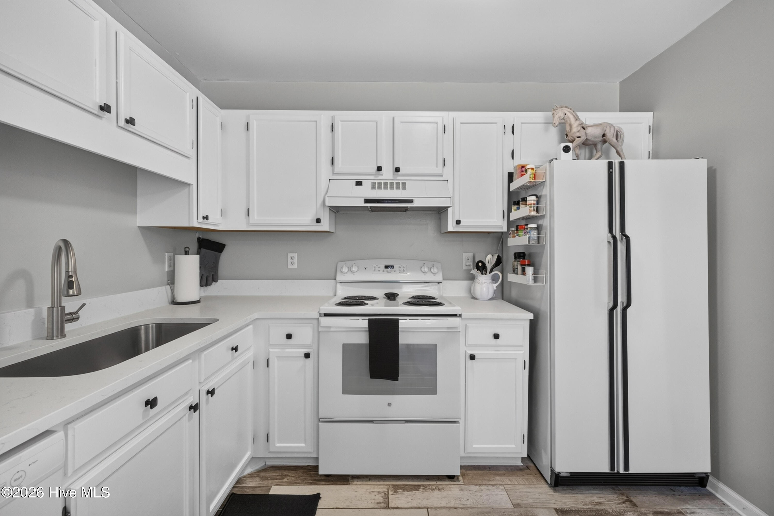 6517 Spicewood Street Property Photo 10