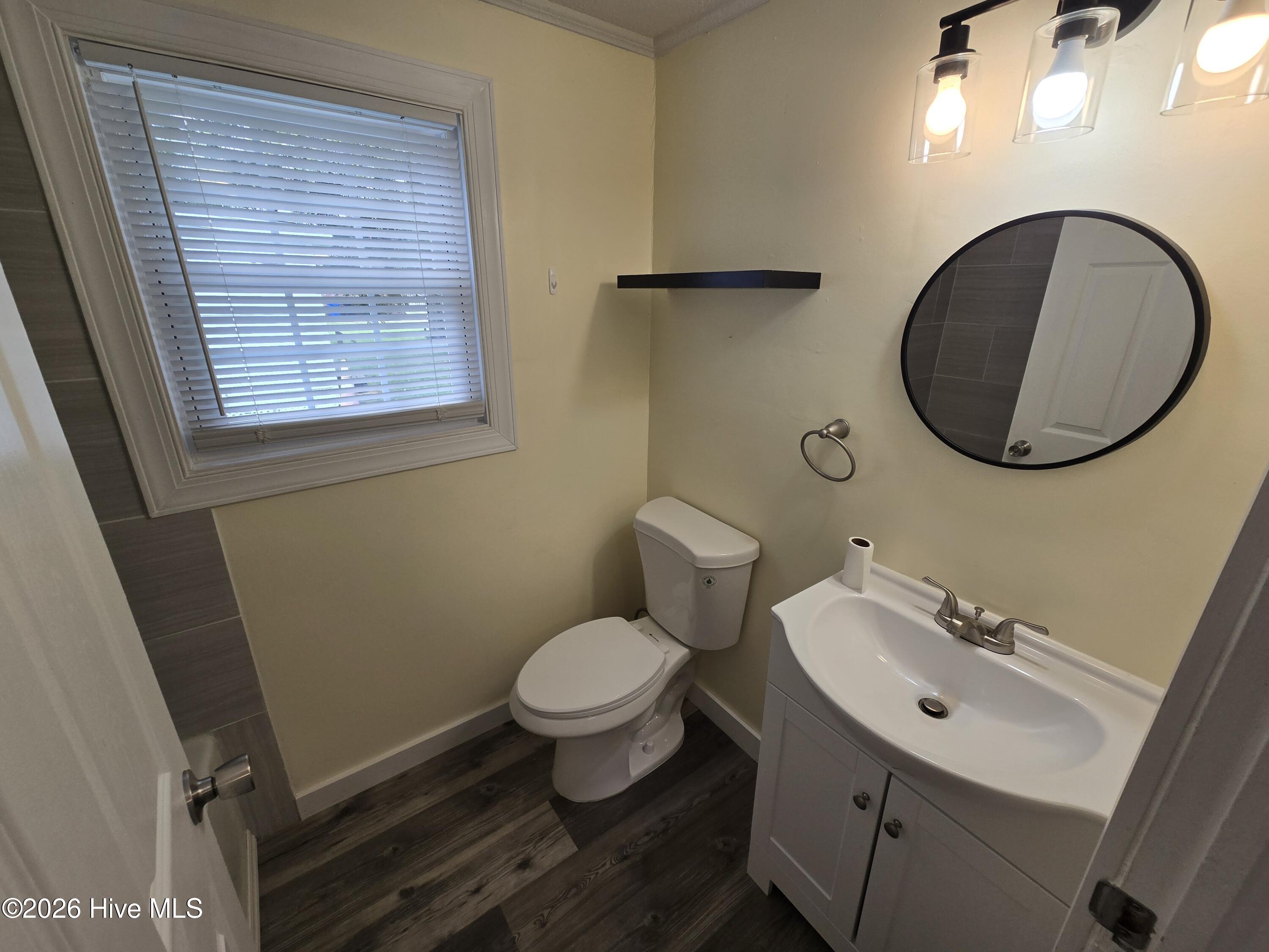 511 S Shore Drive Property Photo 15