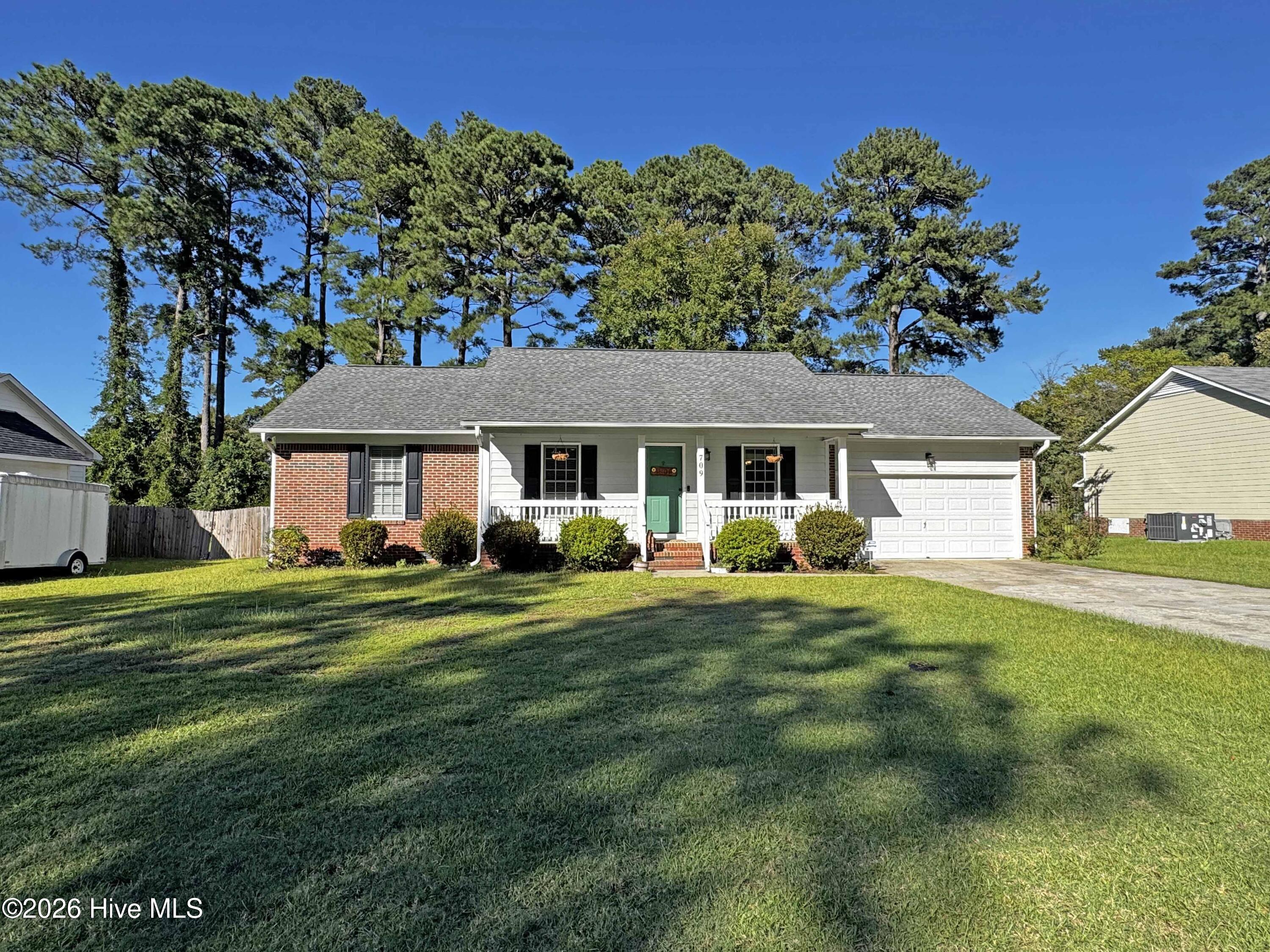 709 Longview Drive Property Photo 1