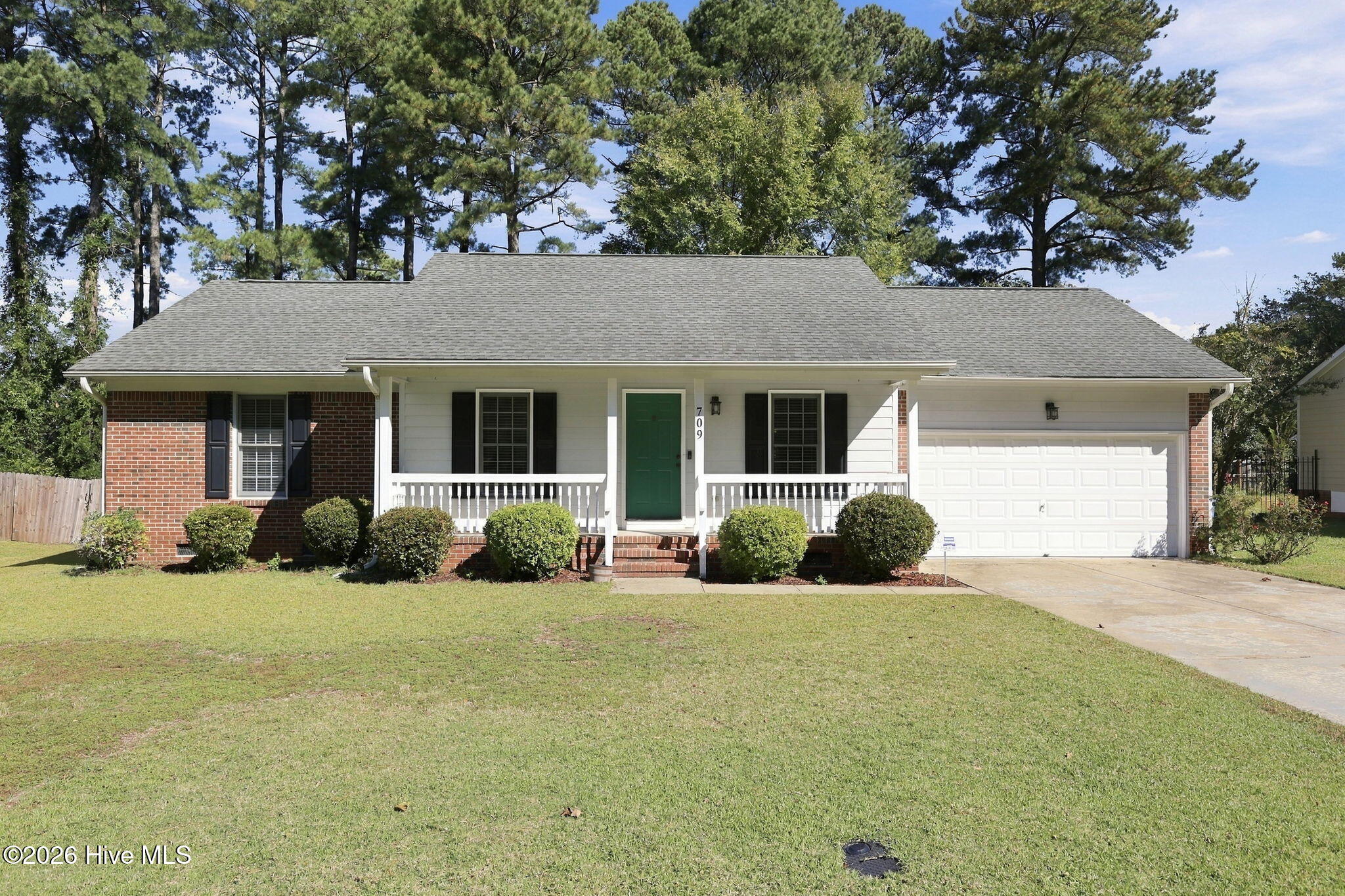 709 Longview Drive Property Photo 1