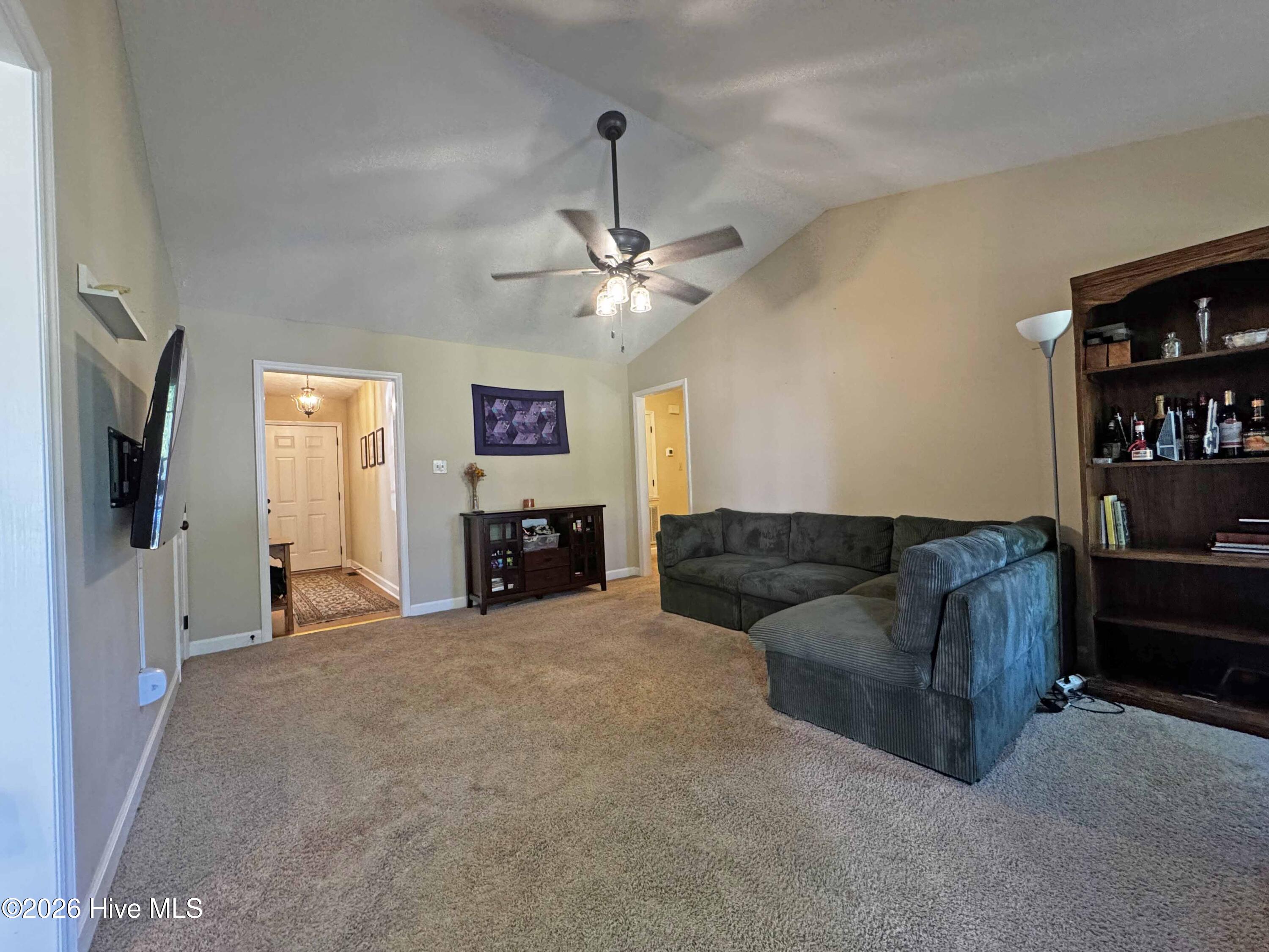 709 Longview Drive Property Photo 2