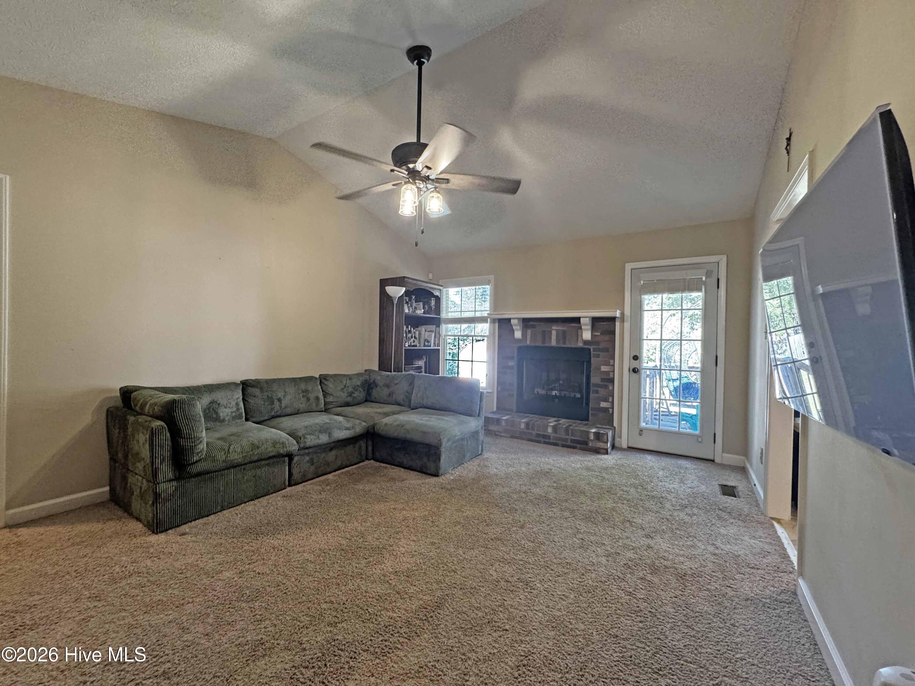 709 Longview Drive Property Photo 6