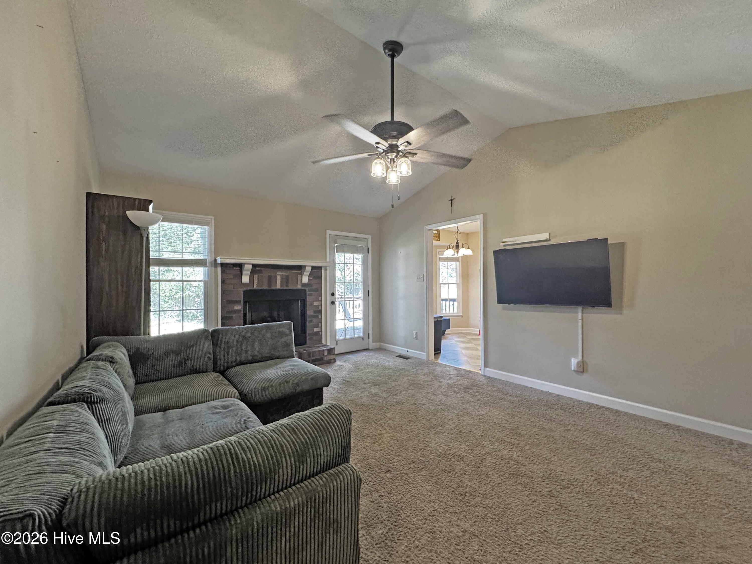 709 Longview Drive Property Photo 7