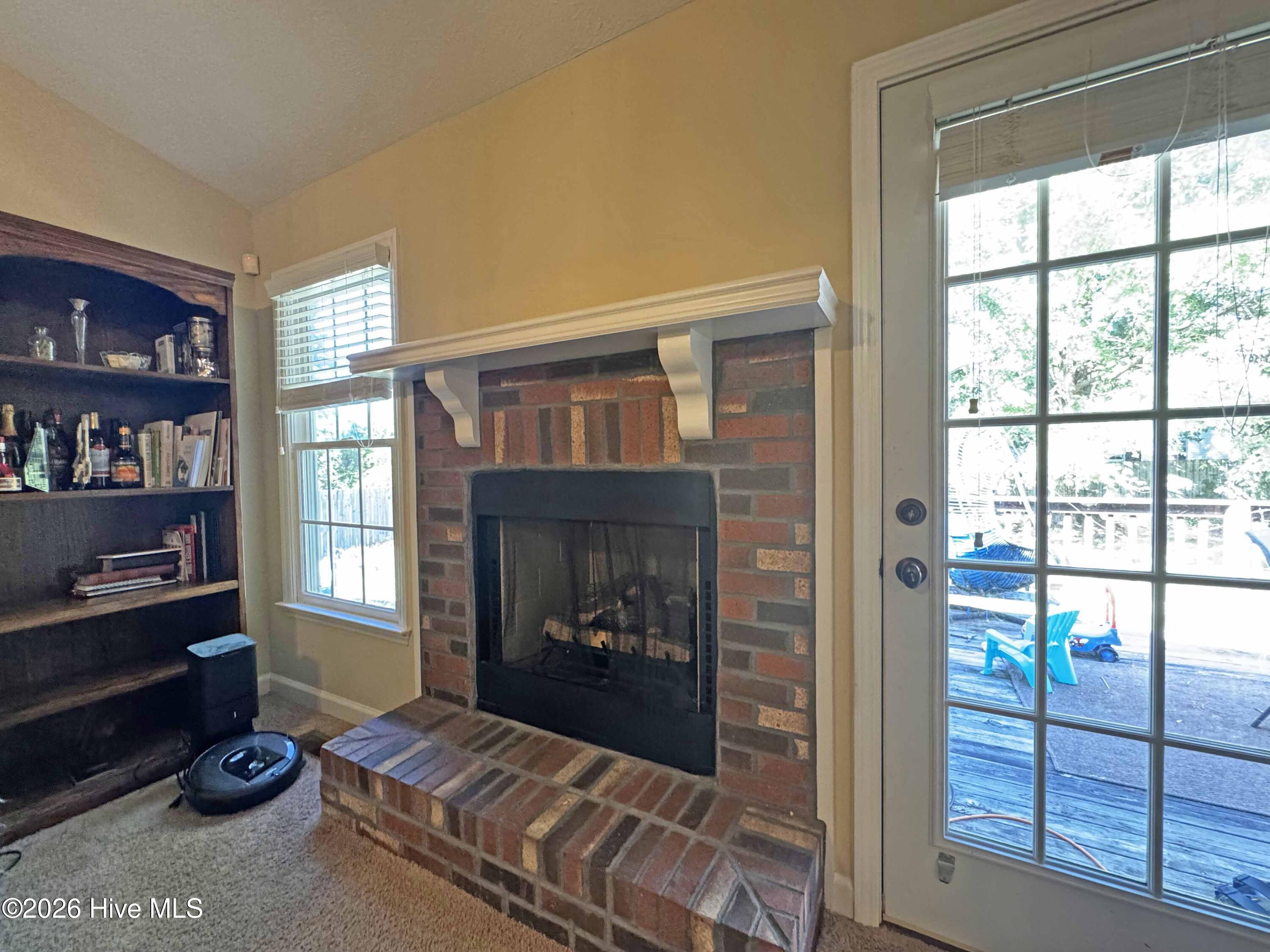 709 Longview Drive Property Photo 8