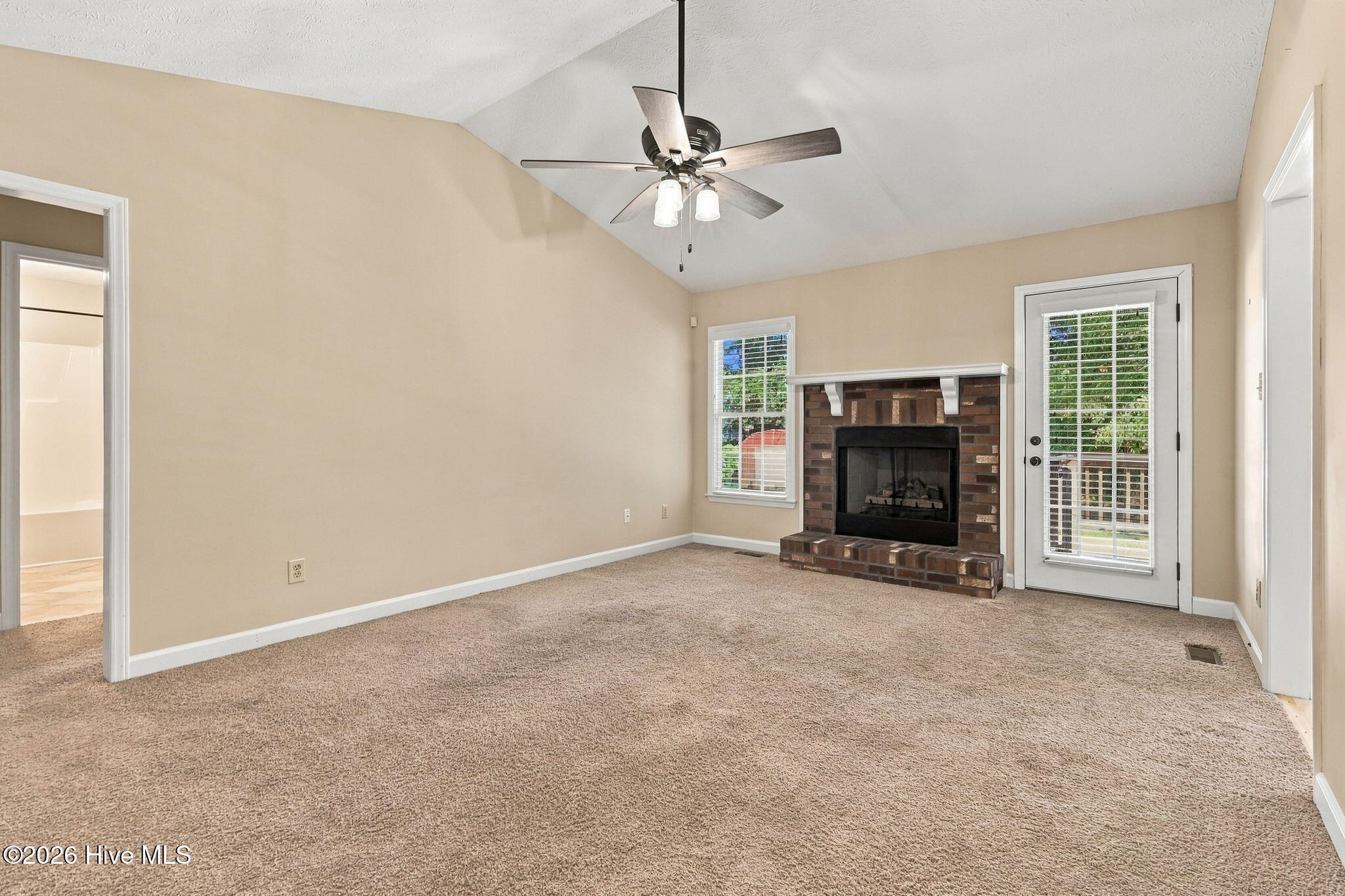 709 Longview Drive Property Photo 9