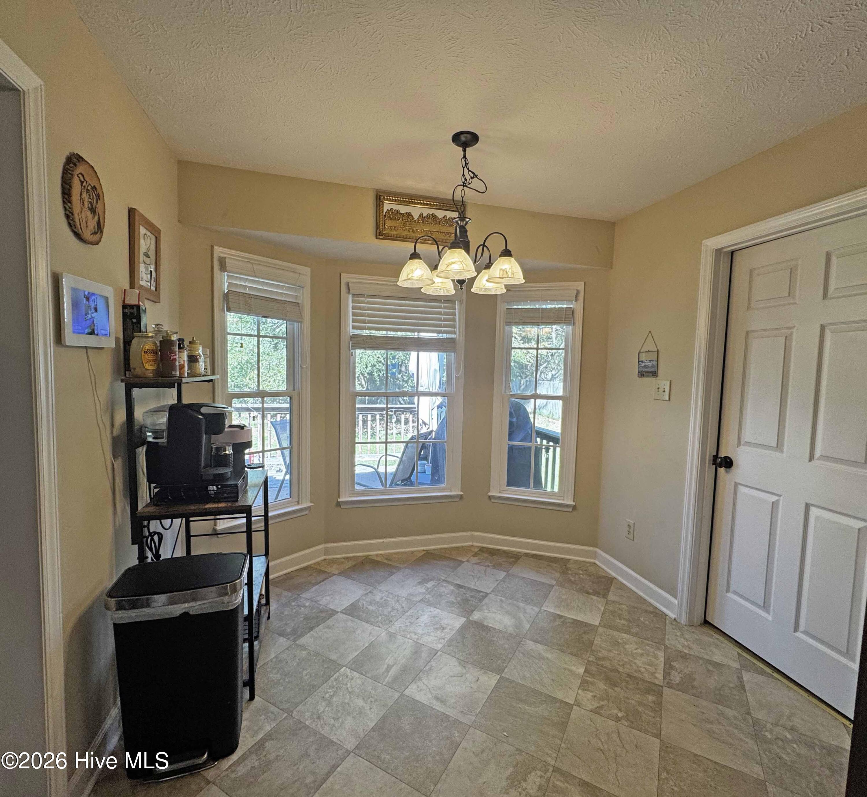 709 Longview Drive Property Photo 11