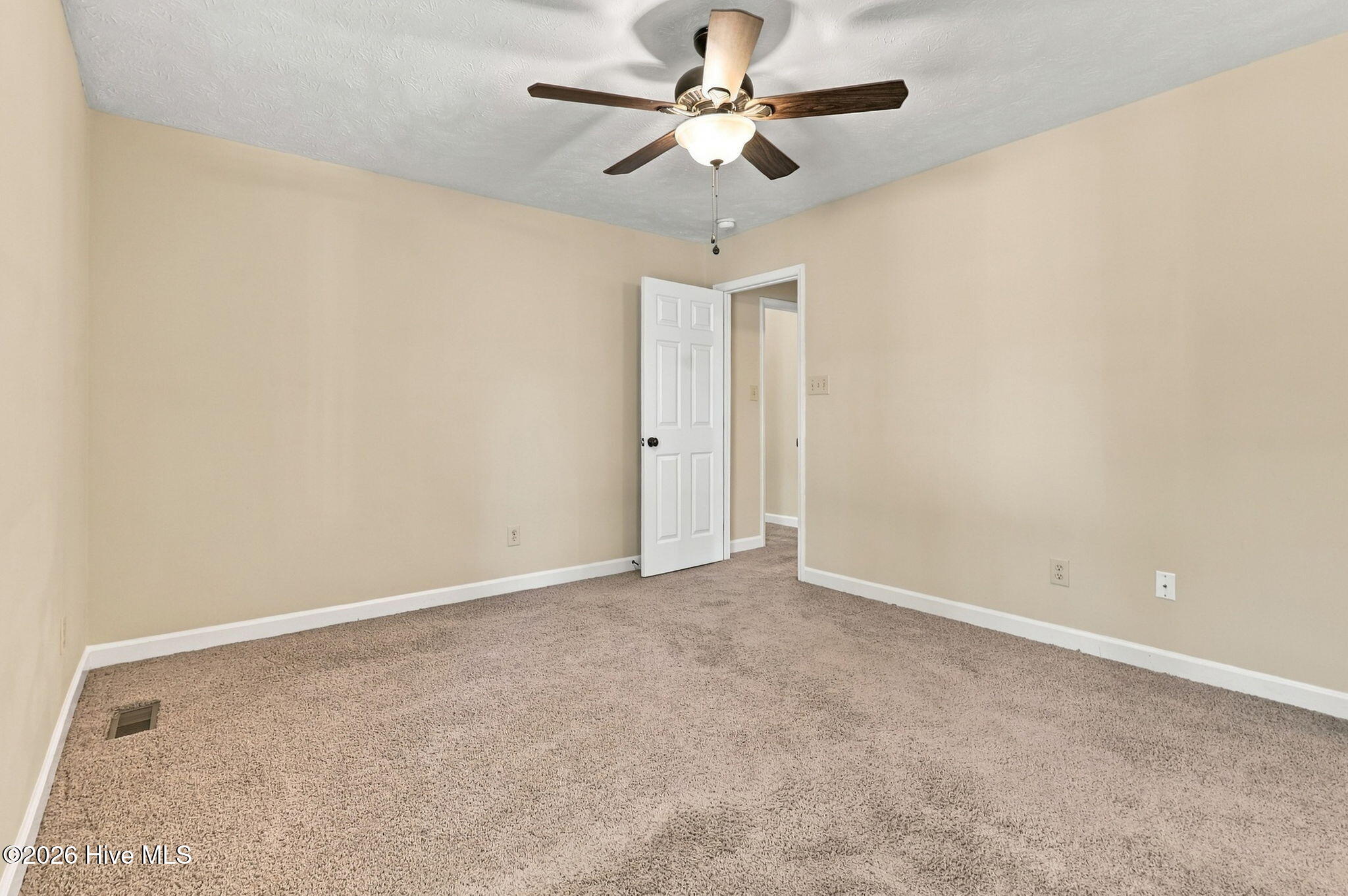 709 Longview Drive Property Photo 16