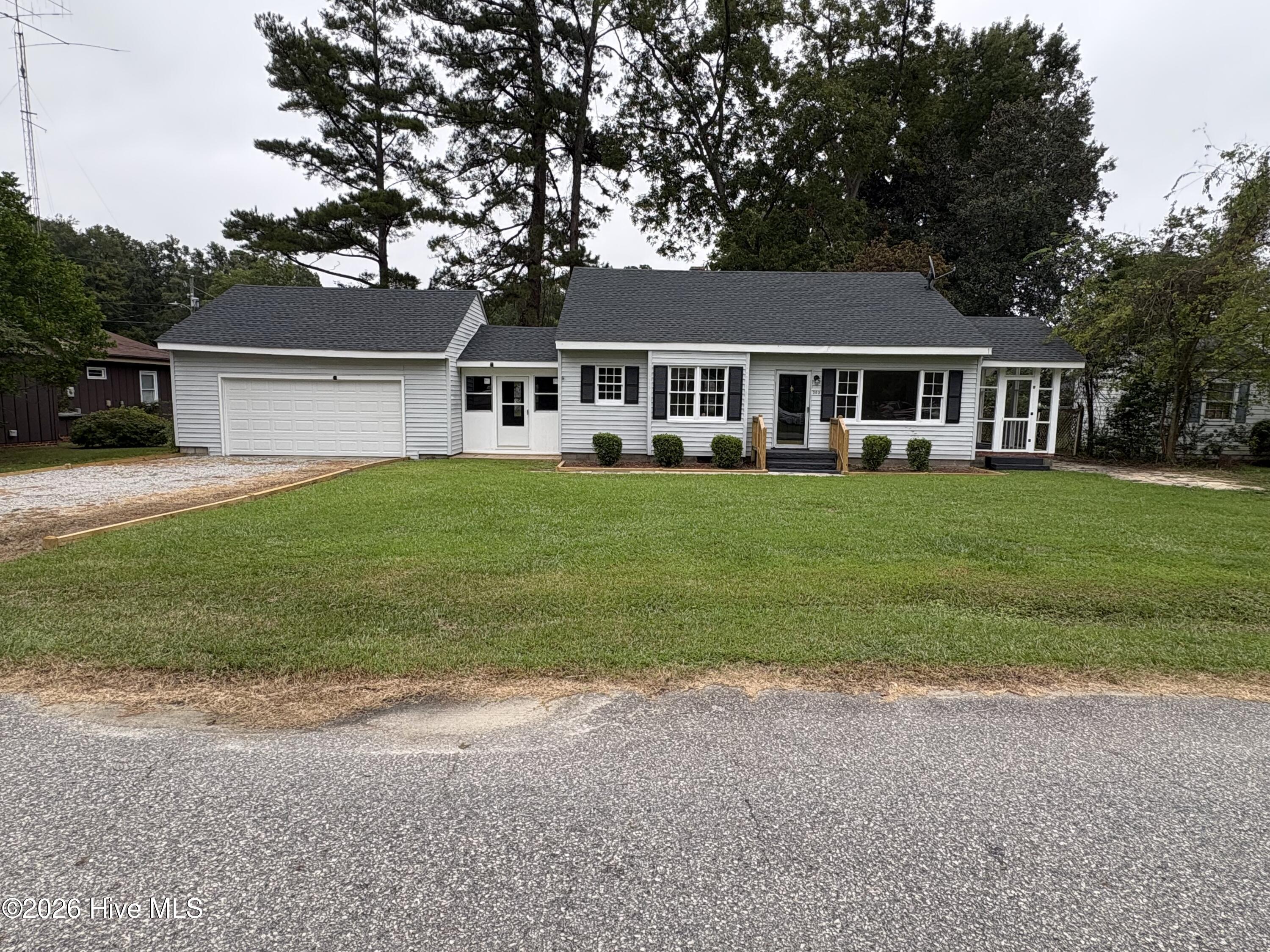 303 Dallas Avenue Property Photo 1