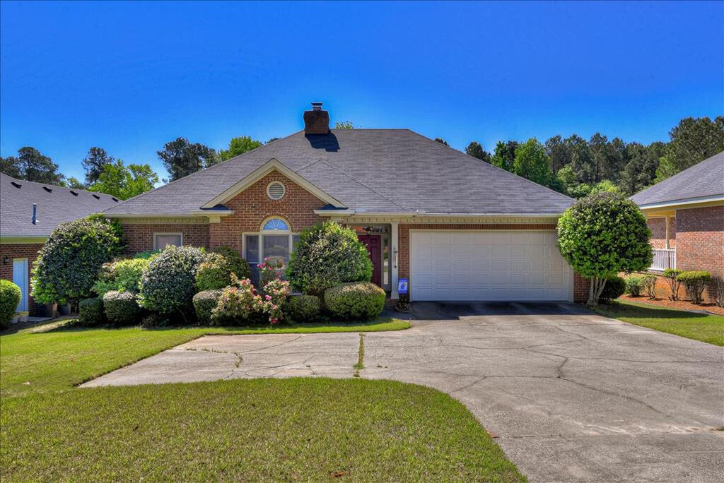 840 Park Chase Drive Property Photo 1