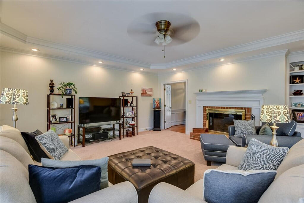 840 Park Chase Drive Property Photo 9