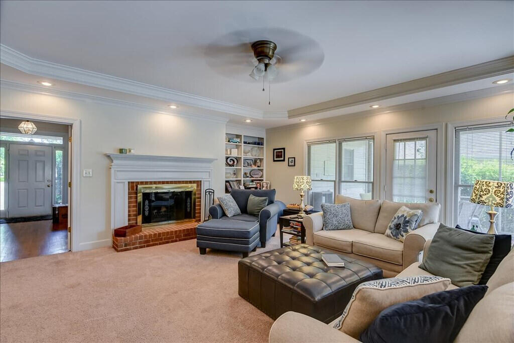 840 Park Chase Drive Property Photo 10