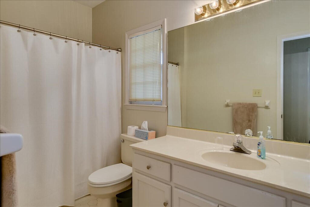 840 Park Chase Drive Property Photo 23