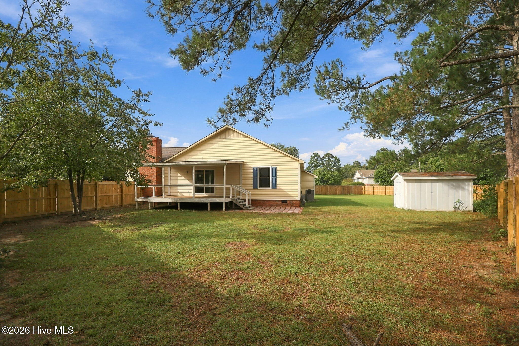 2405 Harness Court Property Photo 5