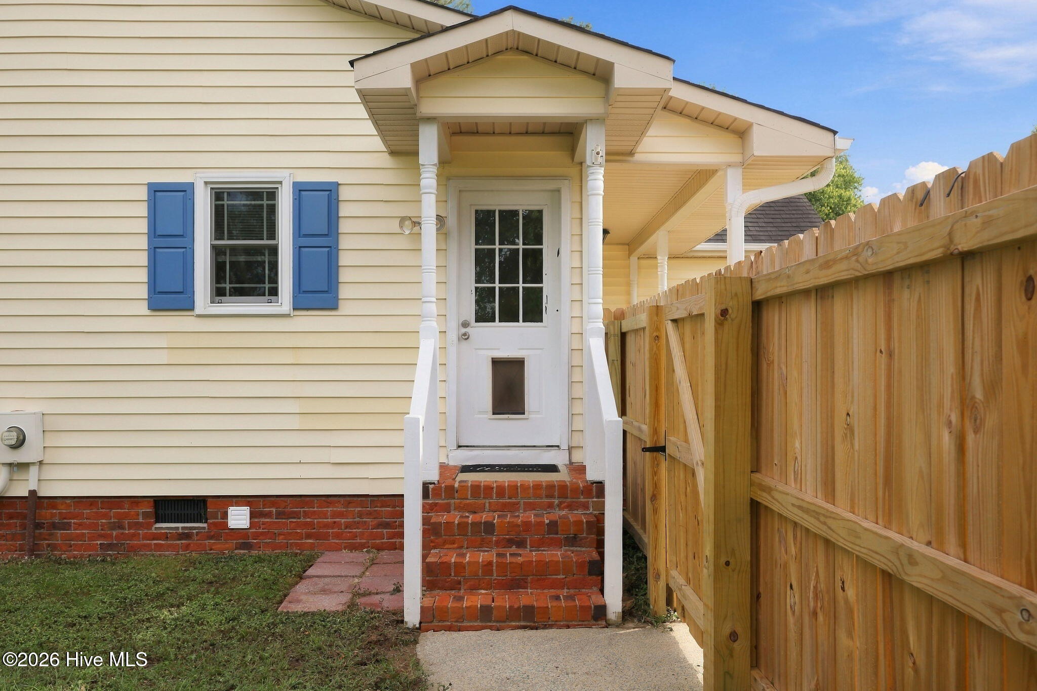 2405 Harness Court Property Photo 10