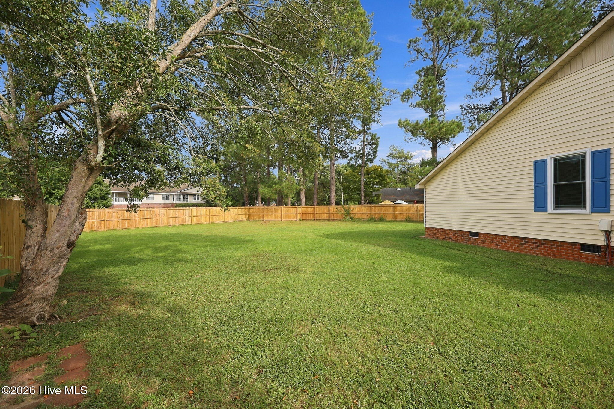 2405 Harness Court Property Photo 11
