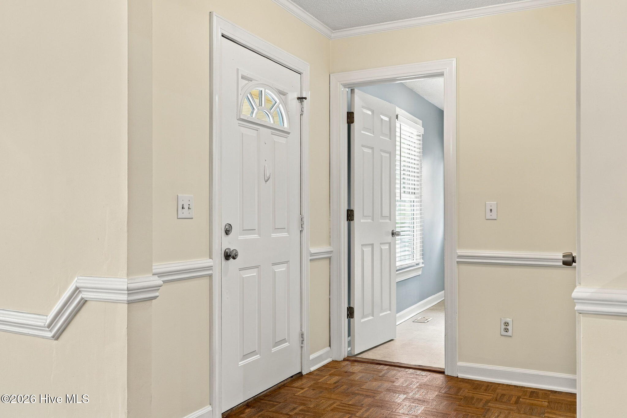 2405 Harness Court Property Photo 16