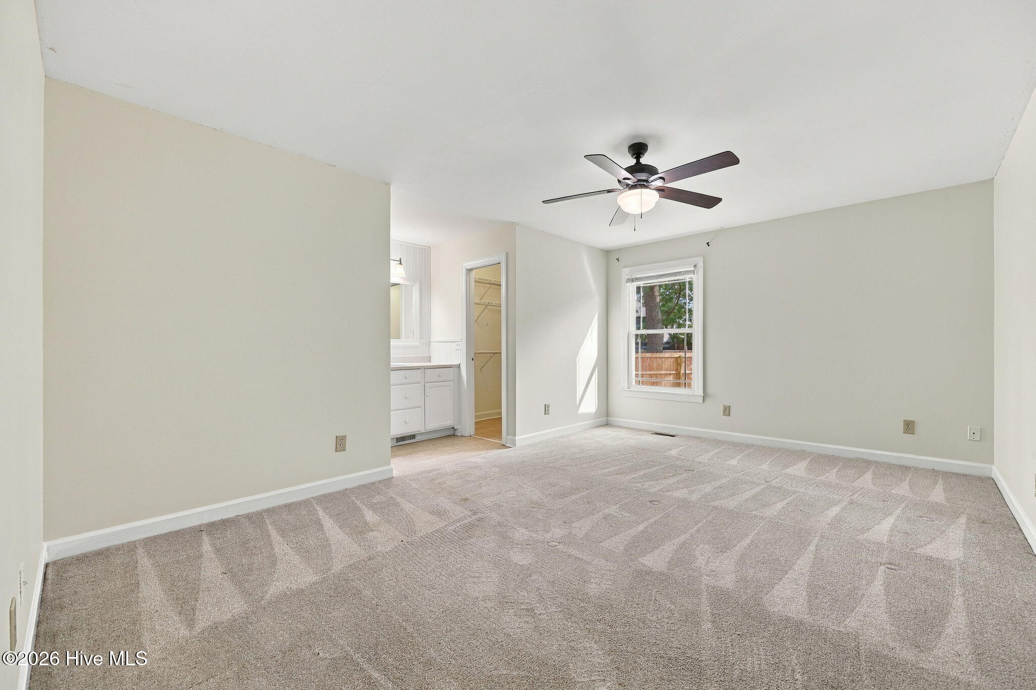 2405 Harness Court Property Photo 28