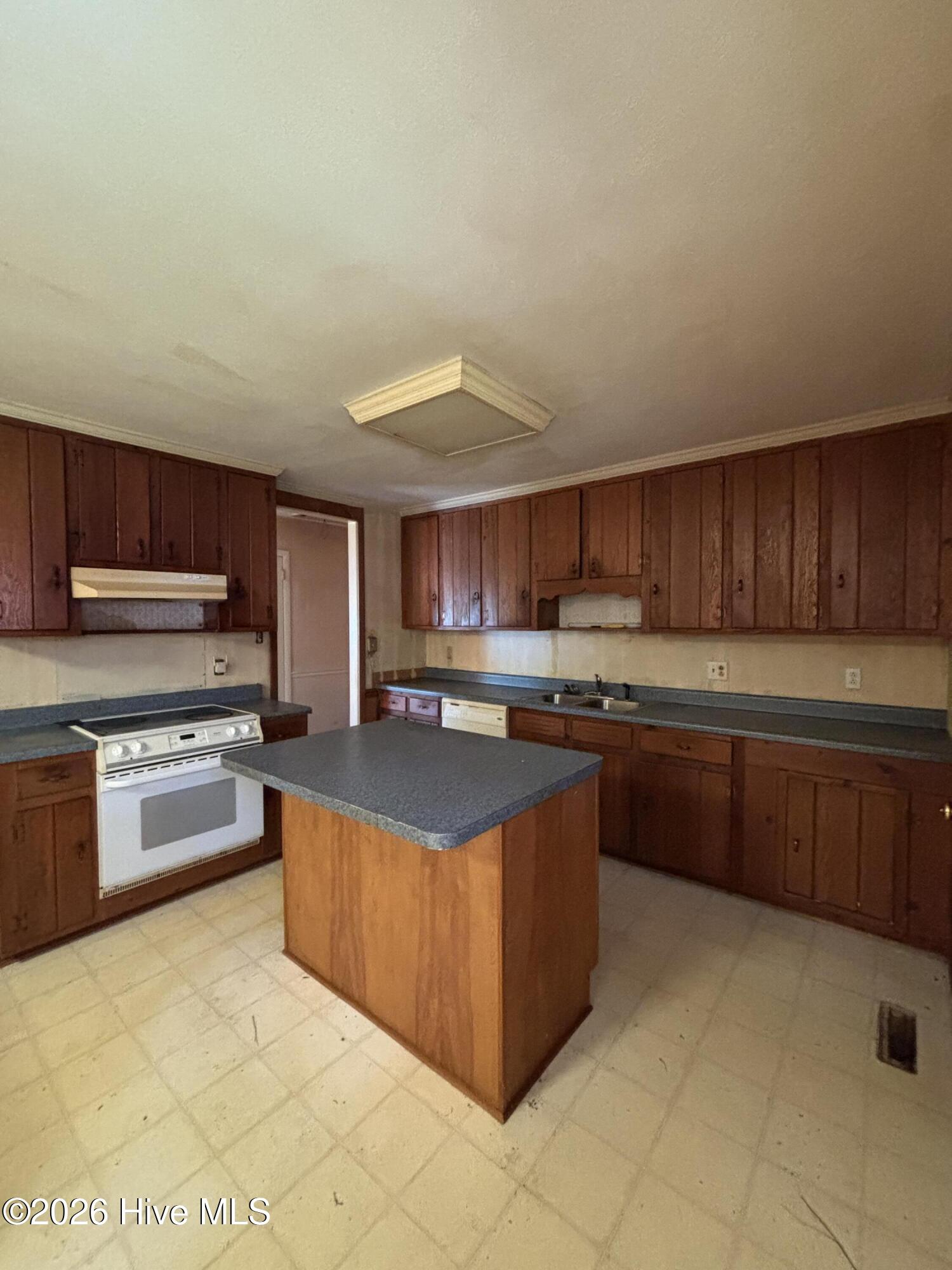 112 Gainey Drive Property Photo 6