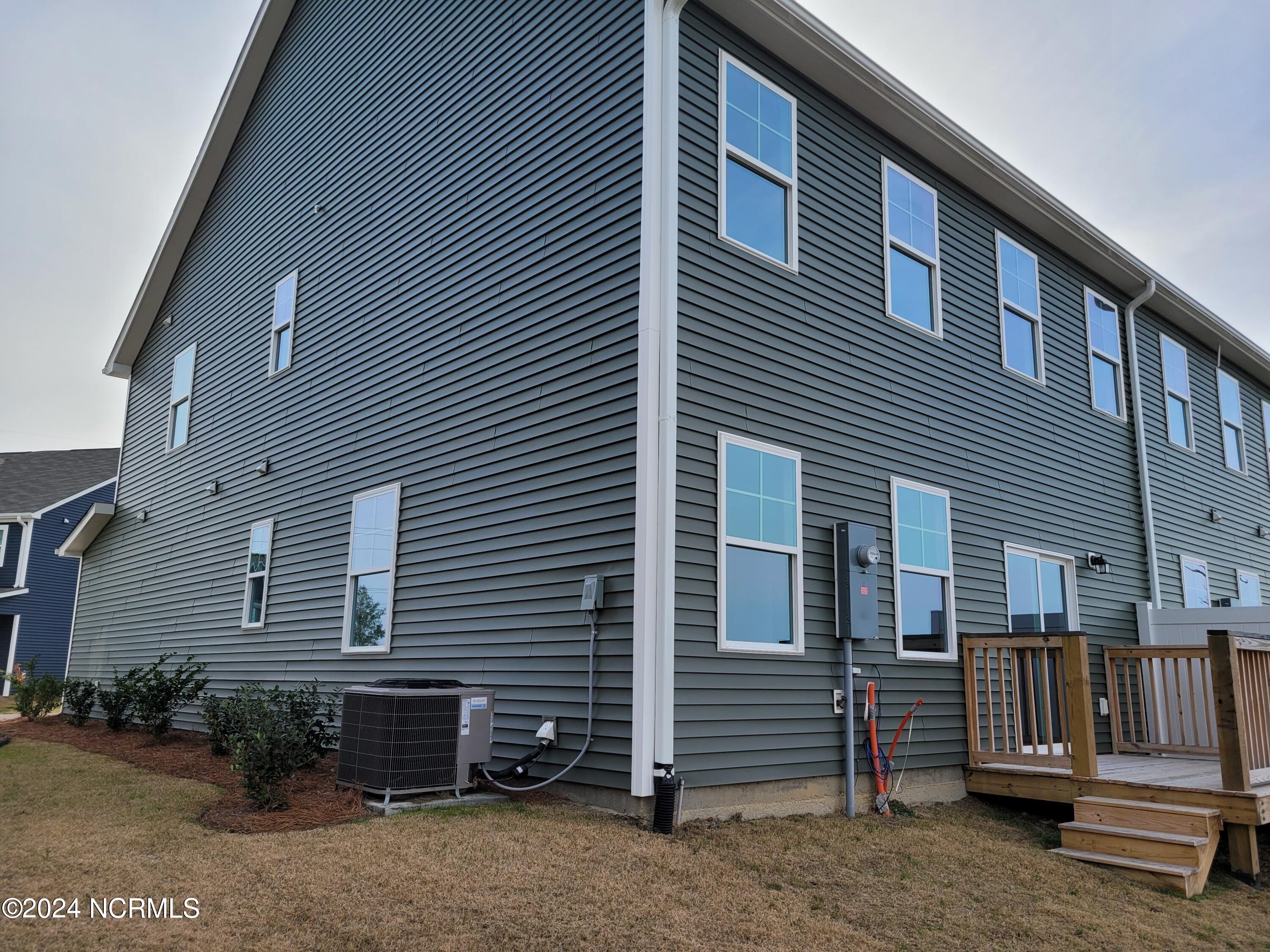 6554 Shark Tooth Trail Property Photo 4