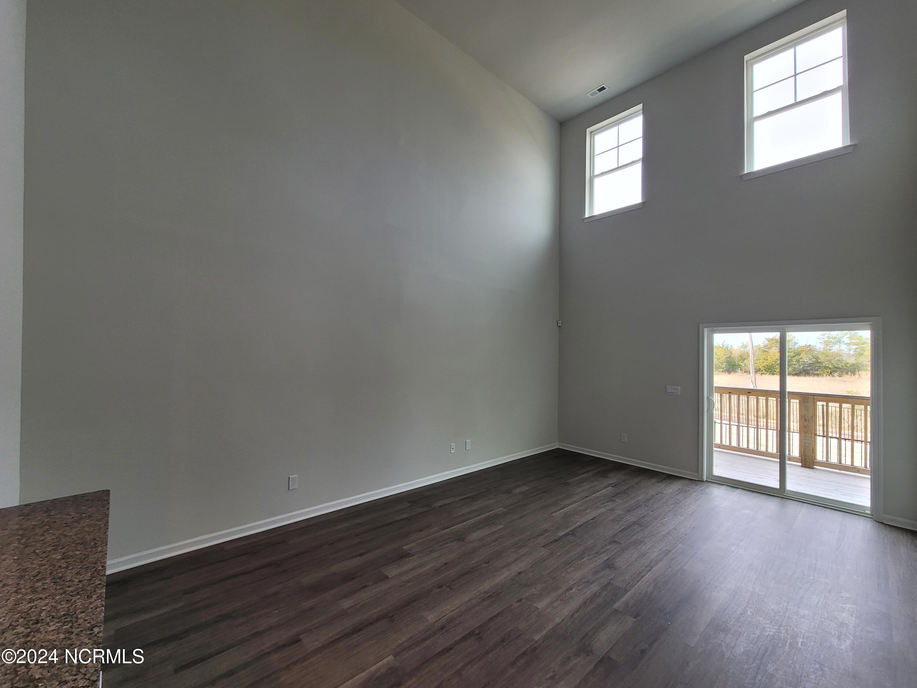 6554 Shark Tooth Trail Property Photo 7